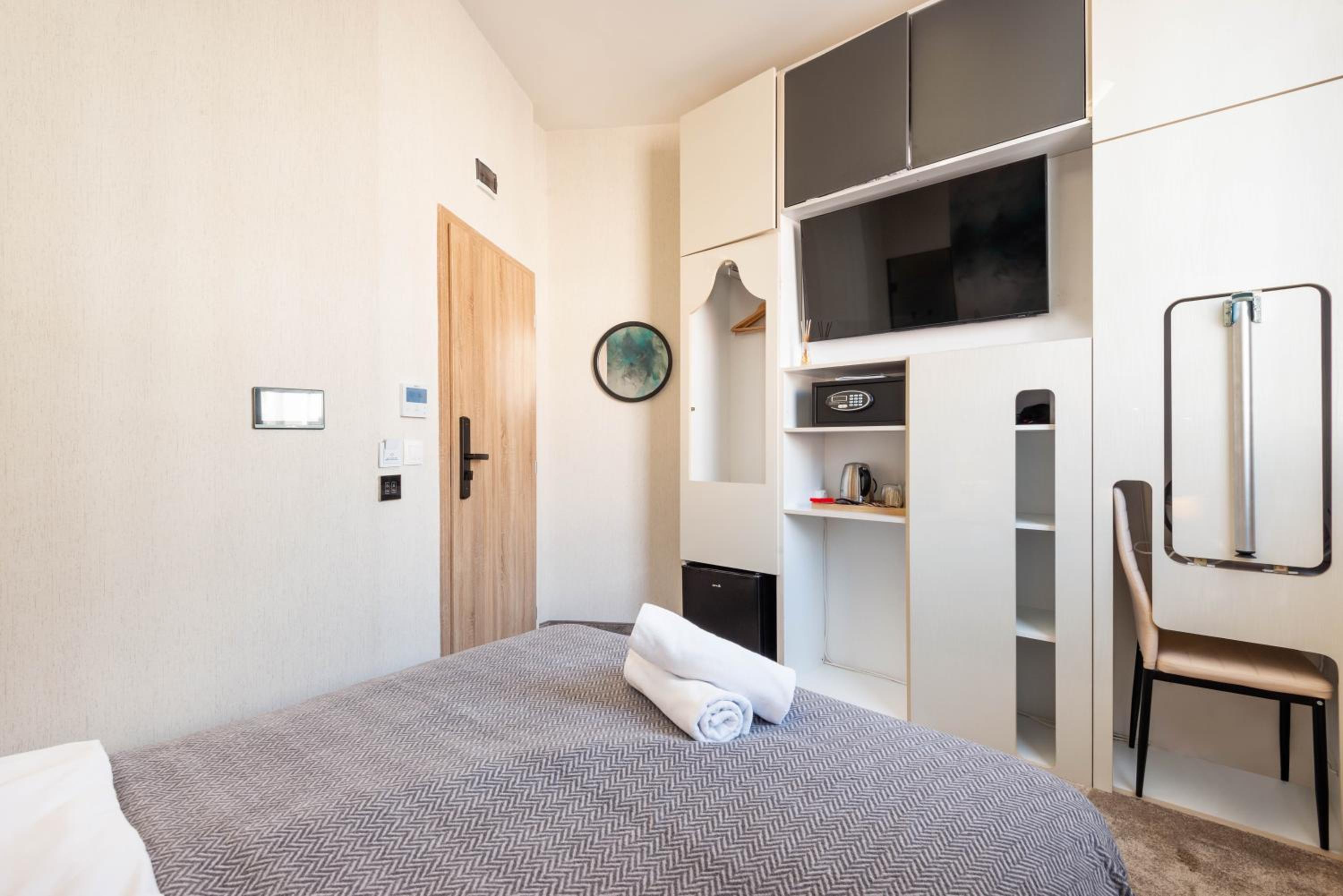 Deluxe Double Room - Photo 6