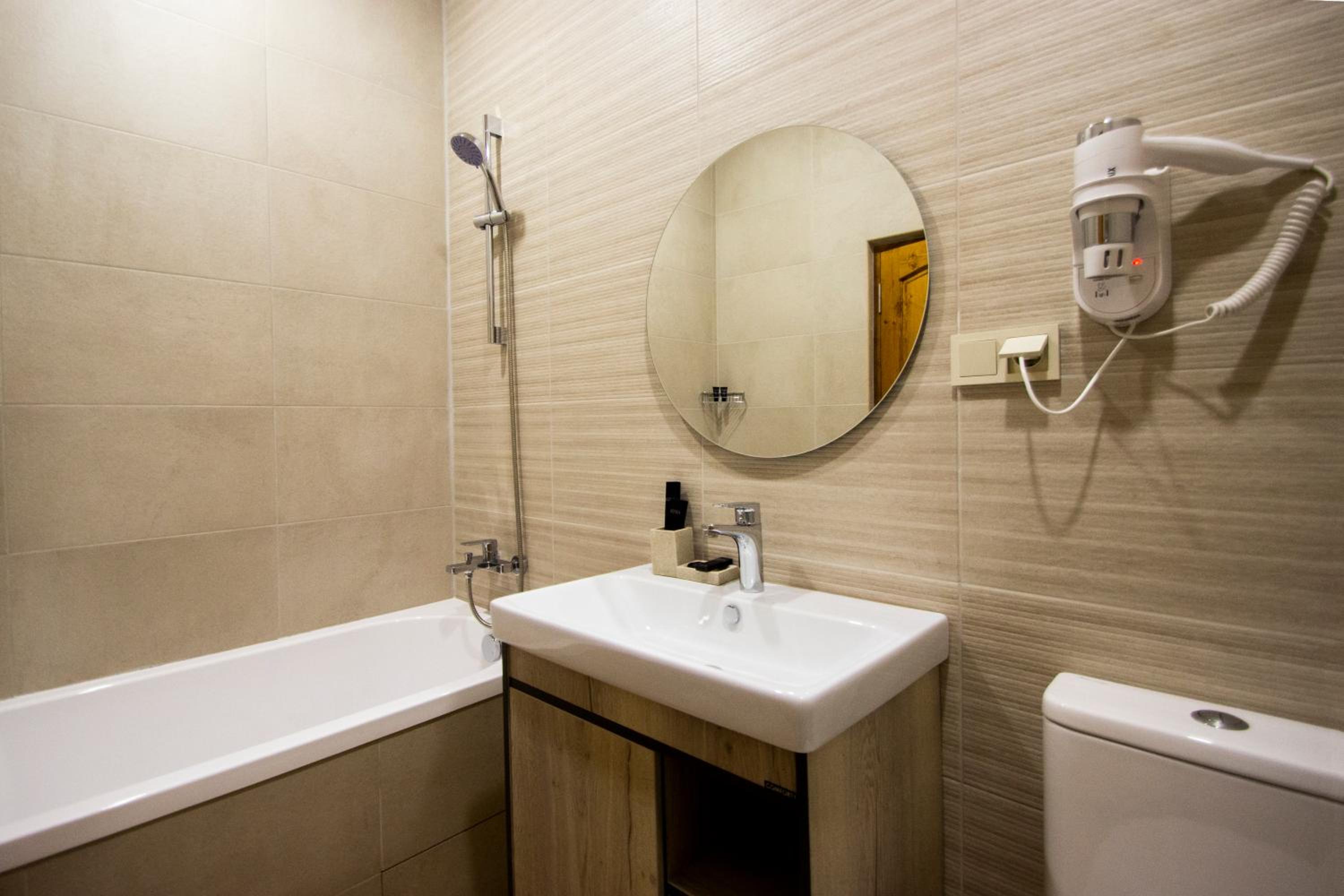 Triple Room with Bathroom photo 3