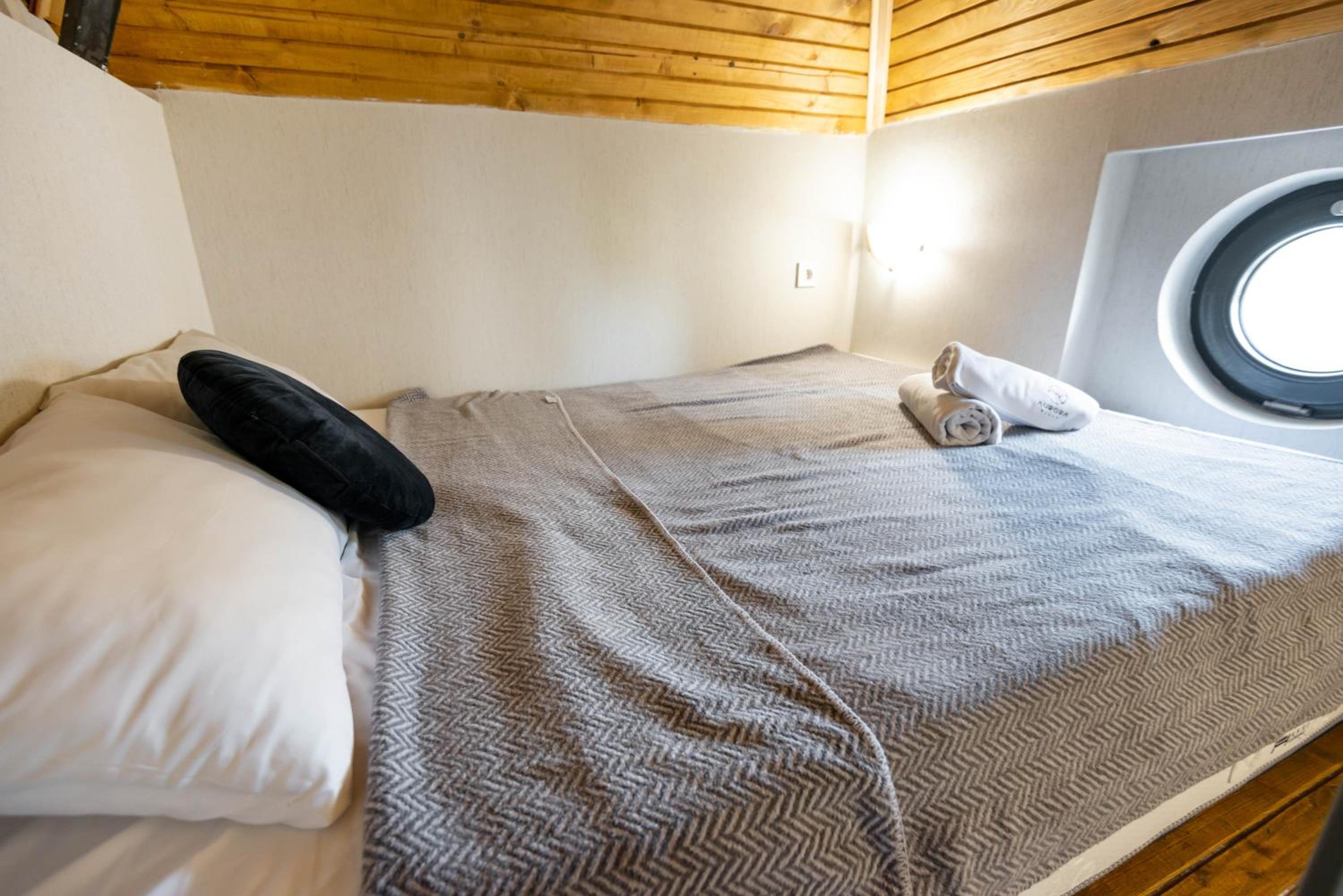 Classic Quadruple Room - Photo 7