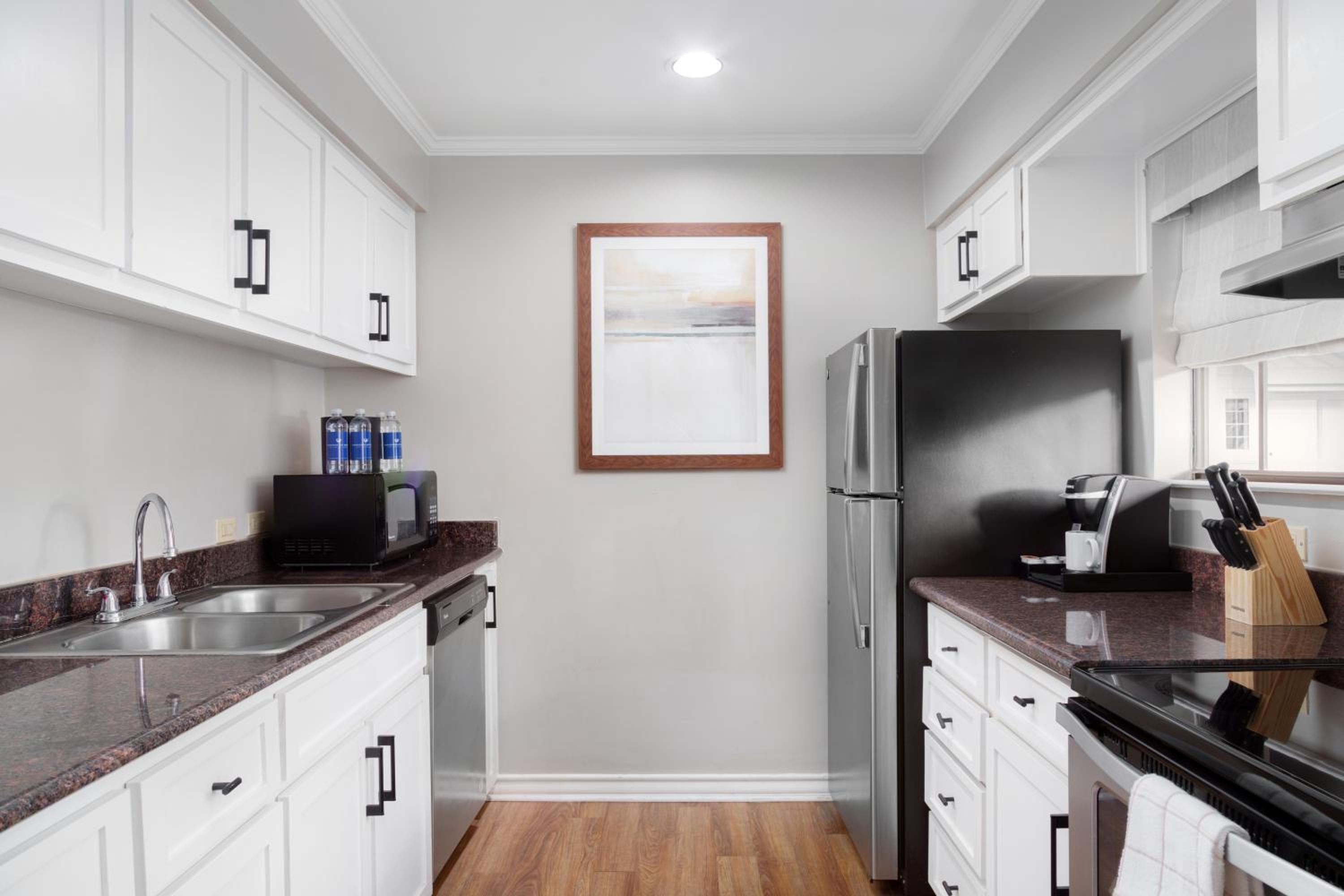 One-Bedroom Palm Villa - Photo 2