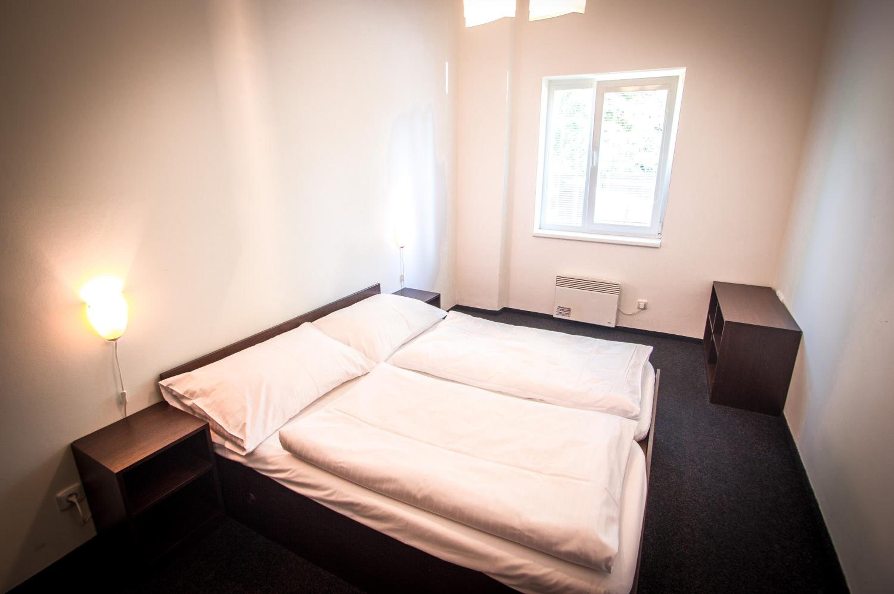 Two-Bedroom Apartment - Photo 2