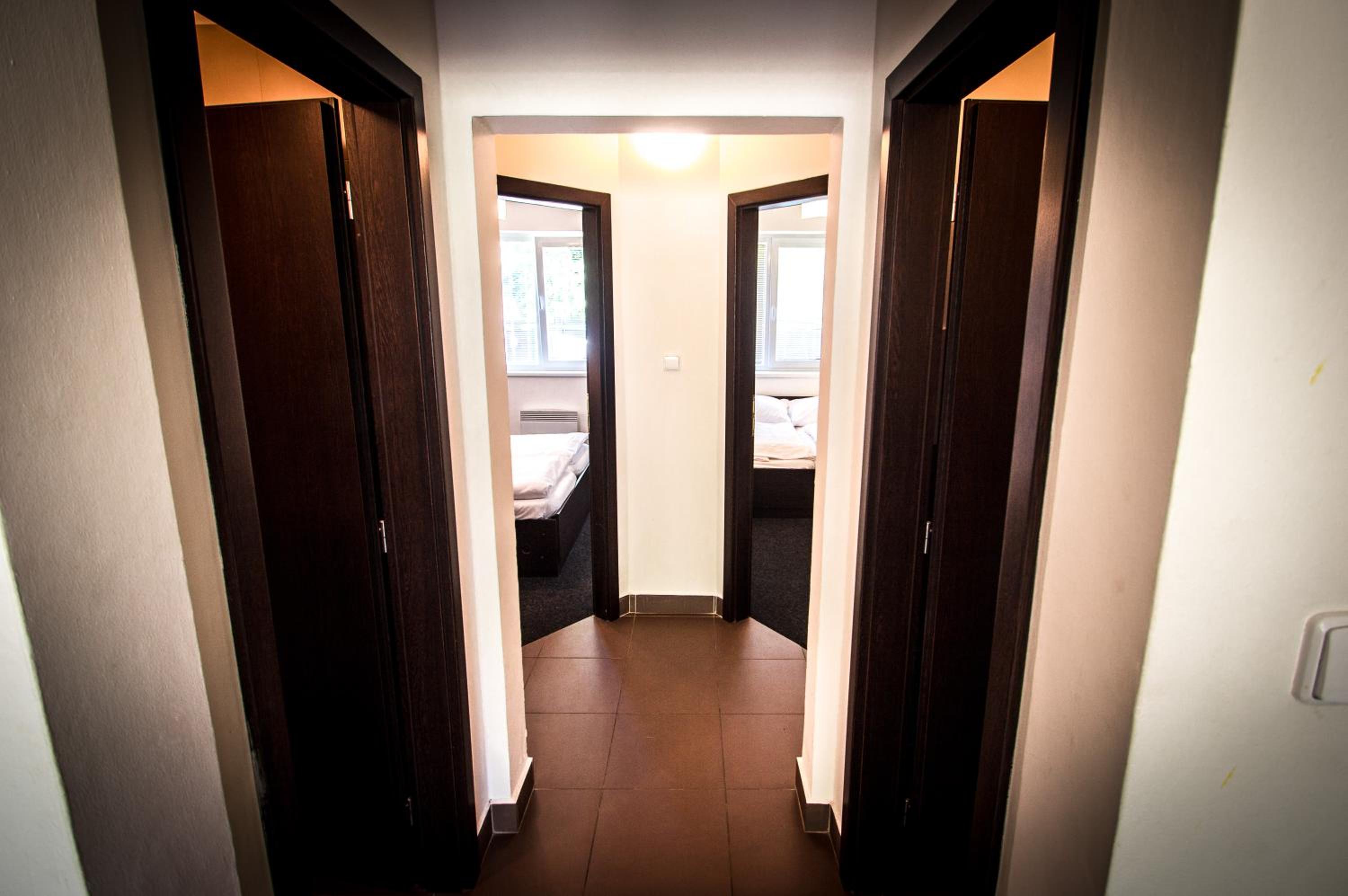 Two-Bedroom Apartment - Photo 4