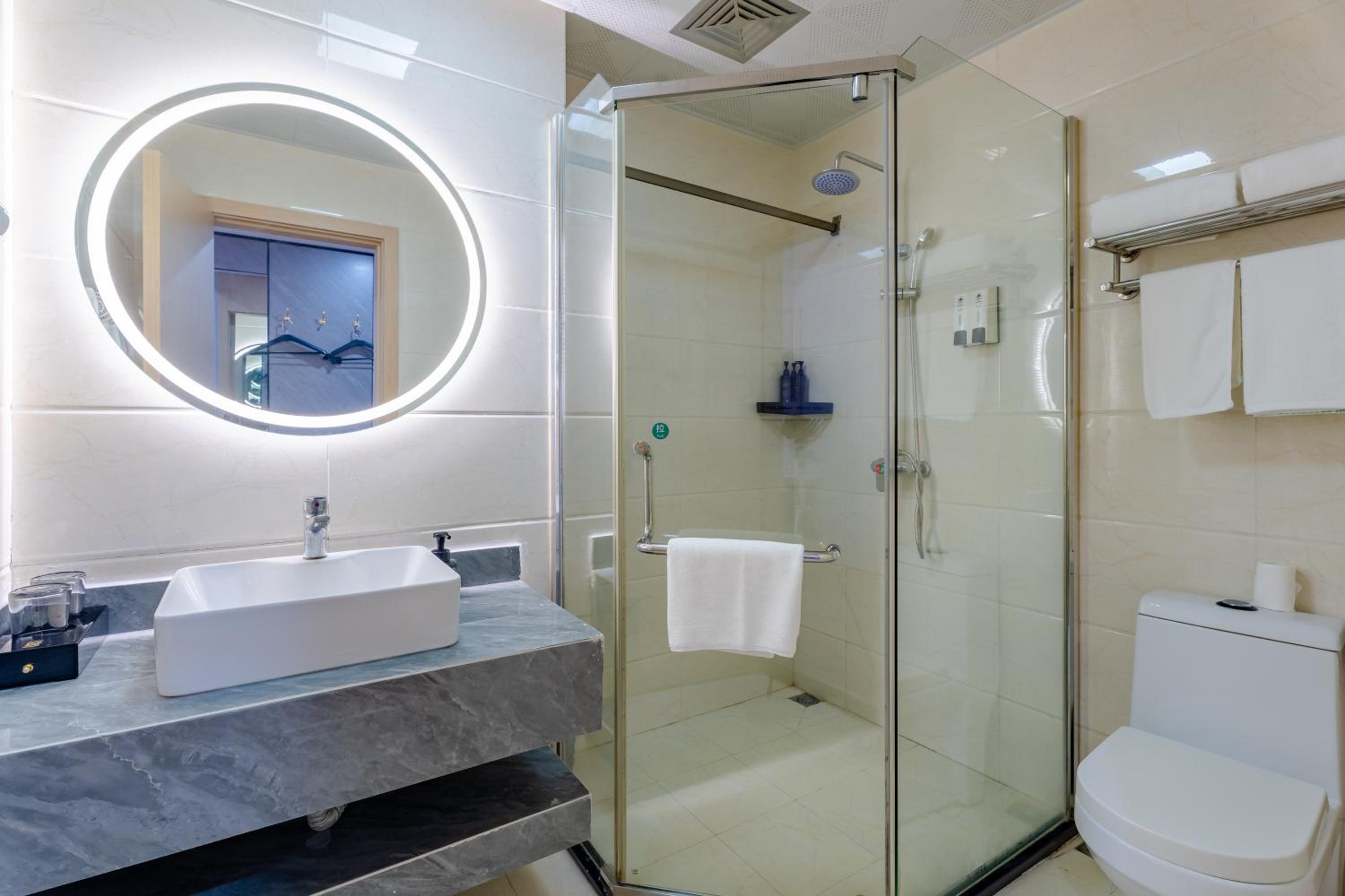 Superior Twin Room photo 2