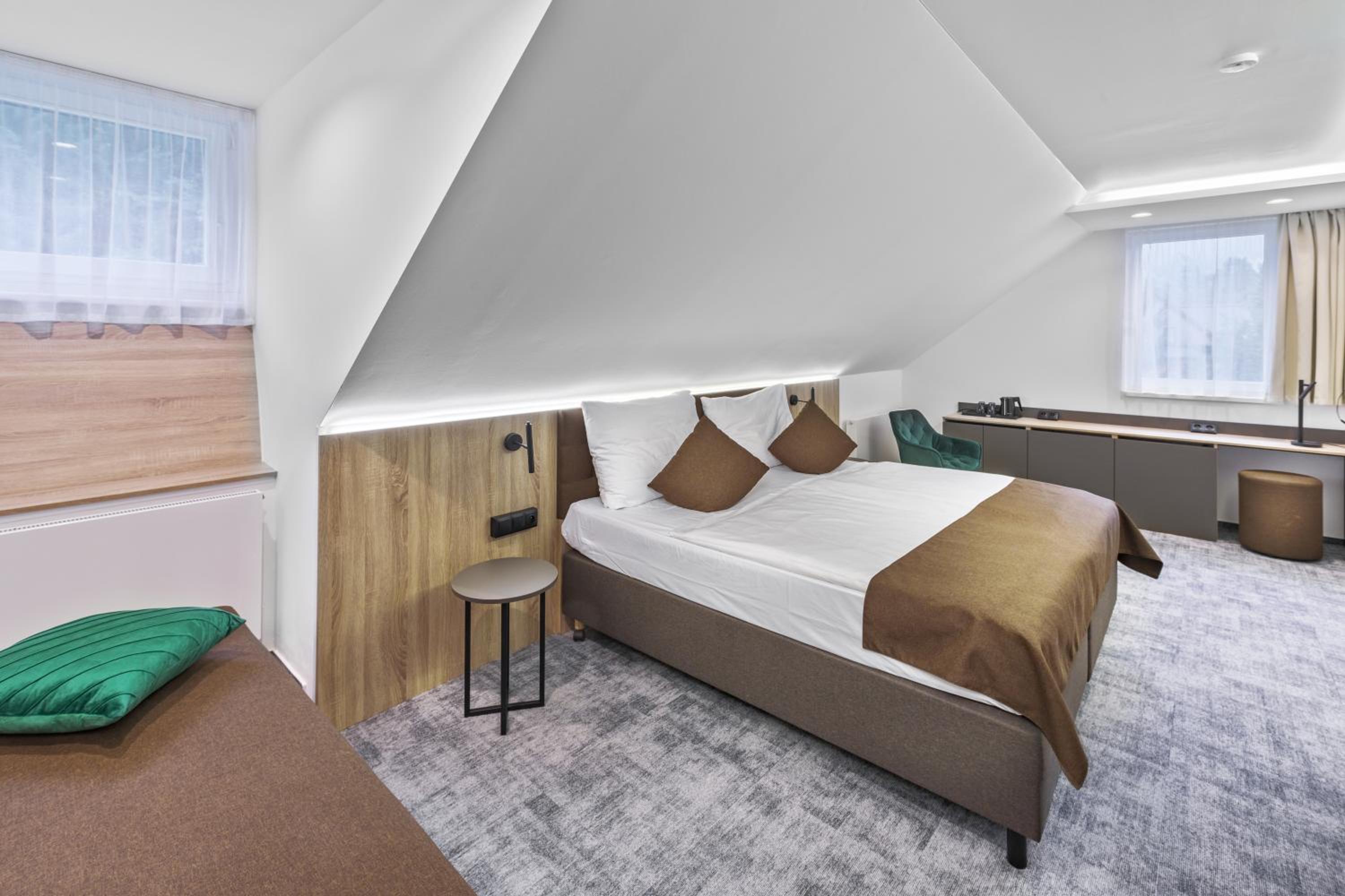 Comfort Suite with Balcony - Photo 2