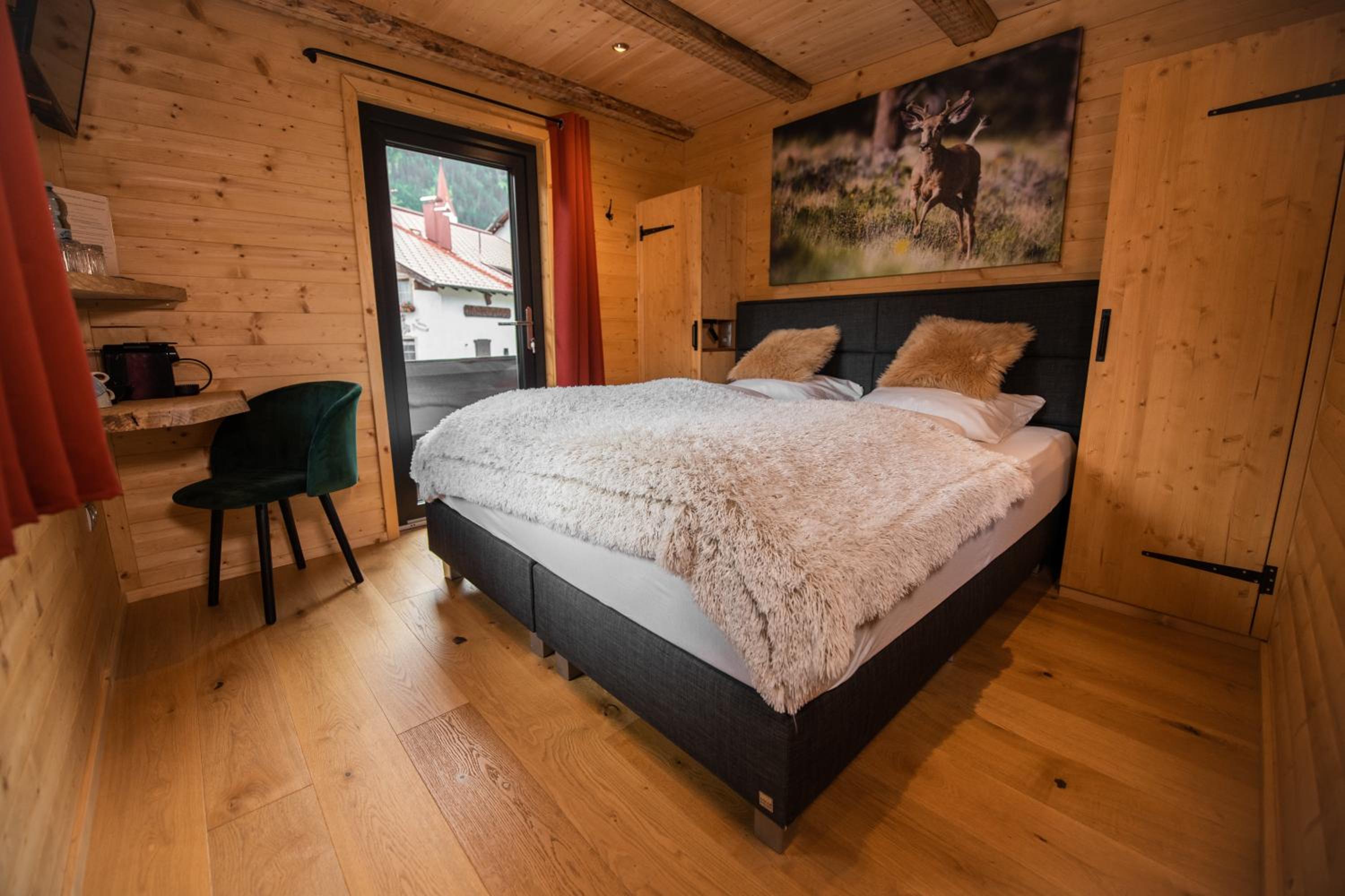 King Room with Mountain View