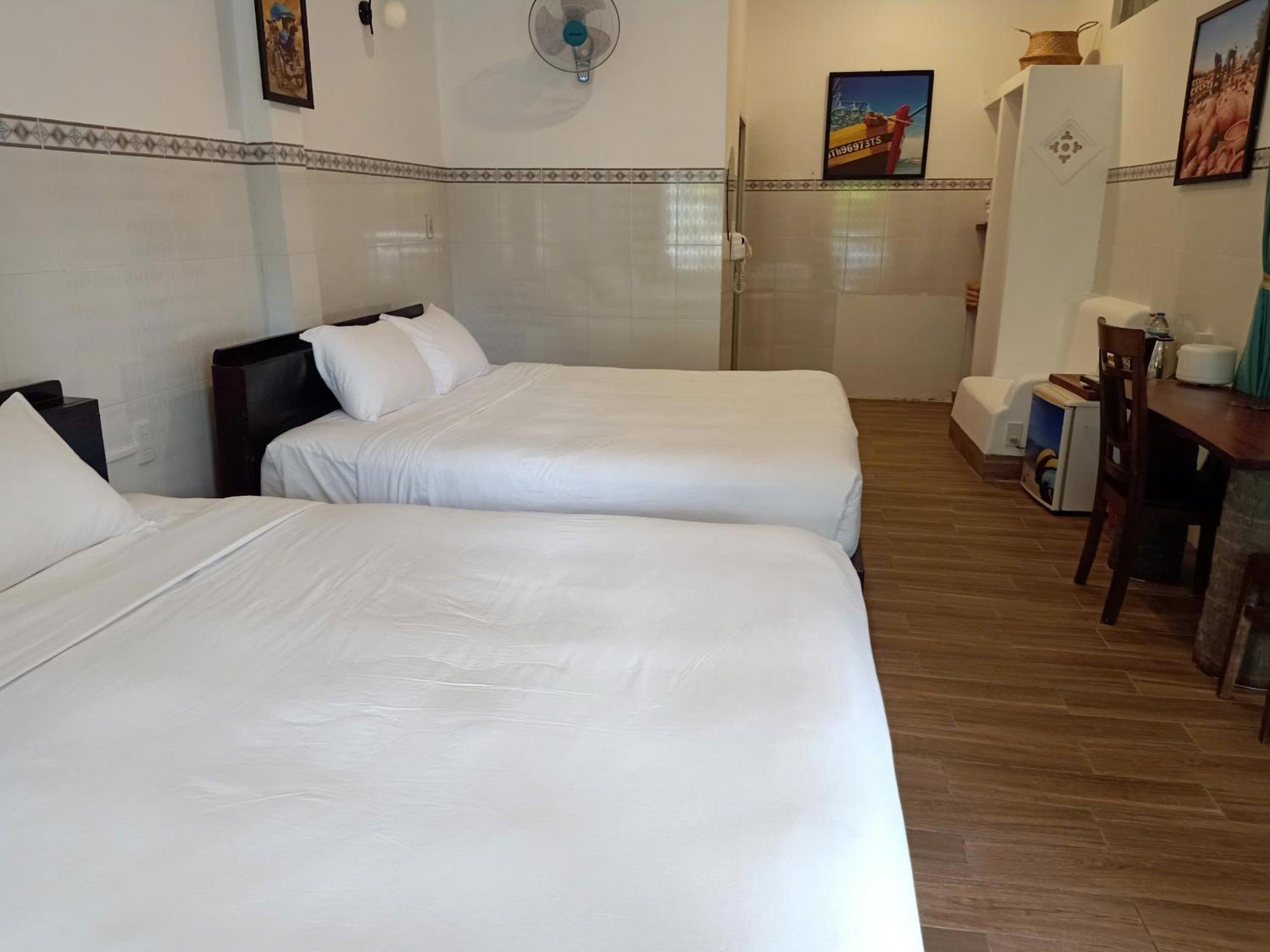 Classic Quadruple Room photo 3