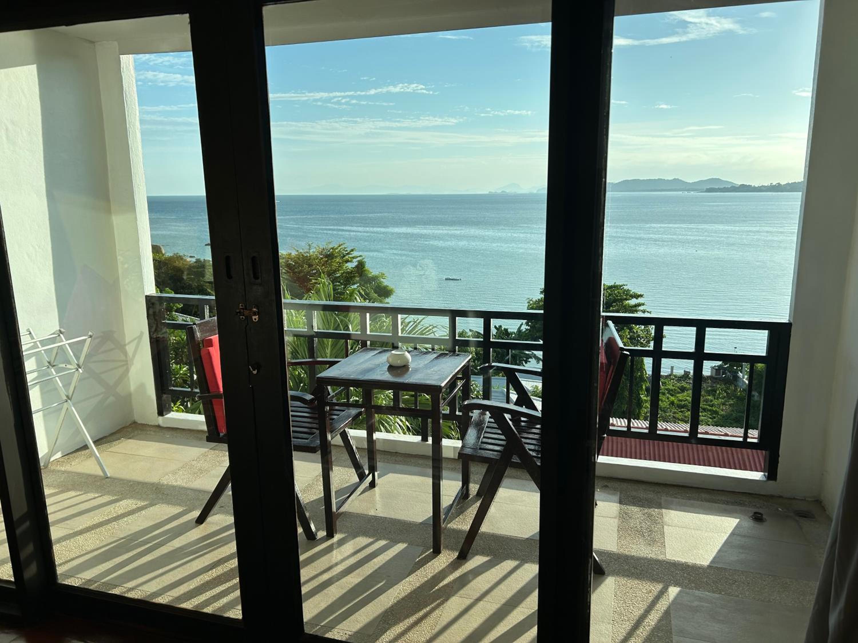 Deluxe Double Room with Sea View - Photo 5