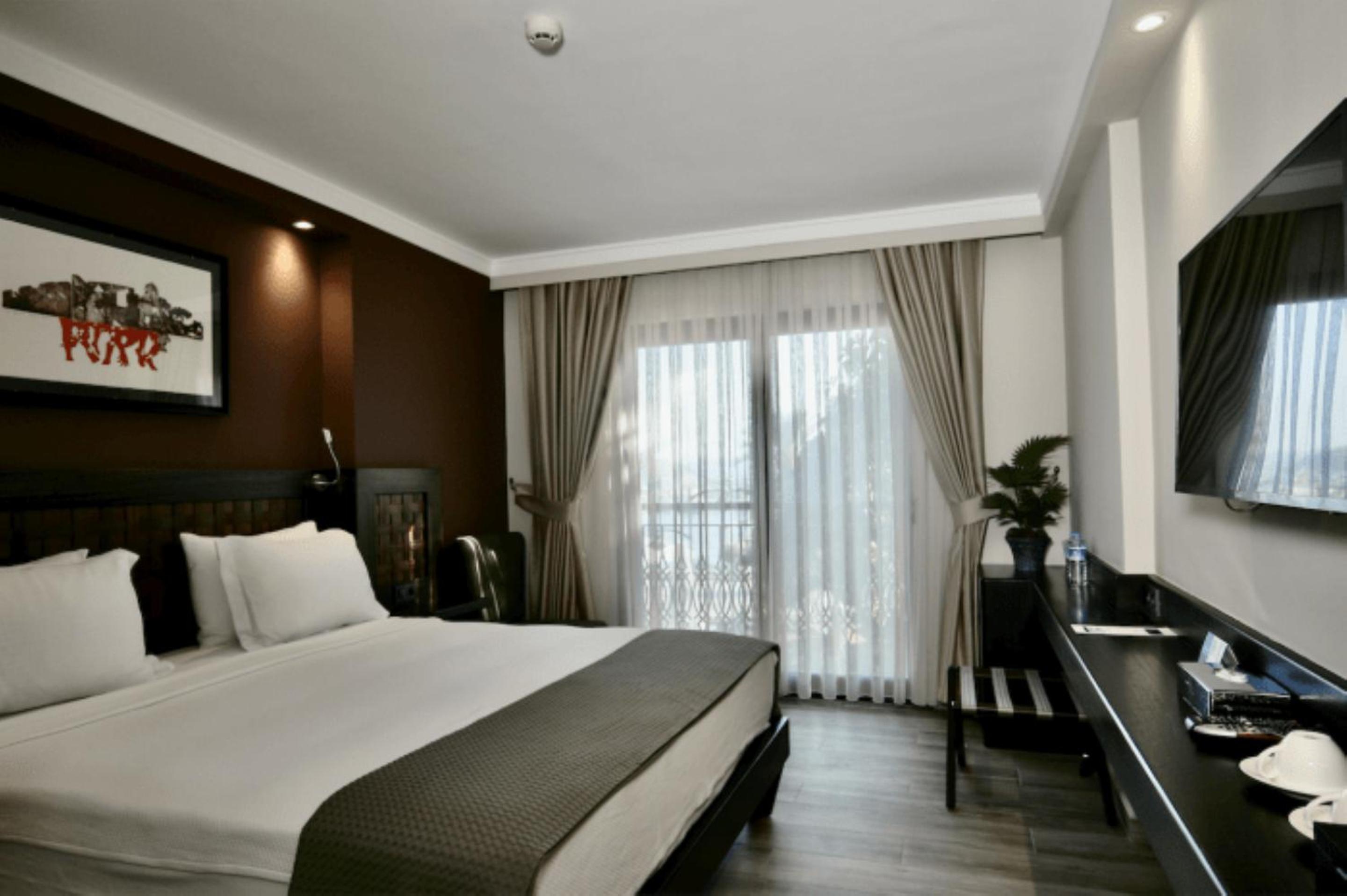 Double Room with Sea View - Photo 1