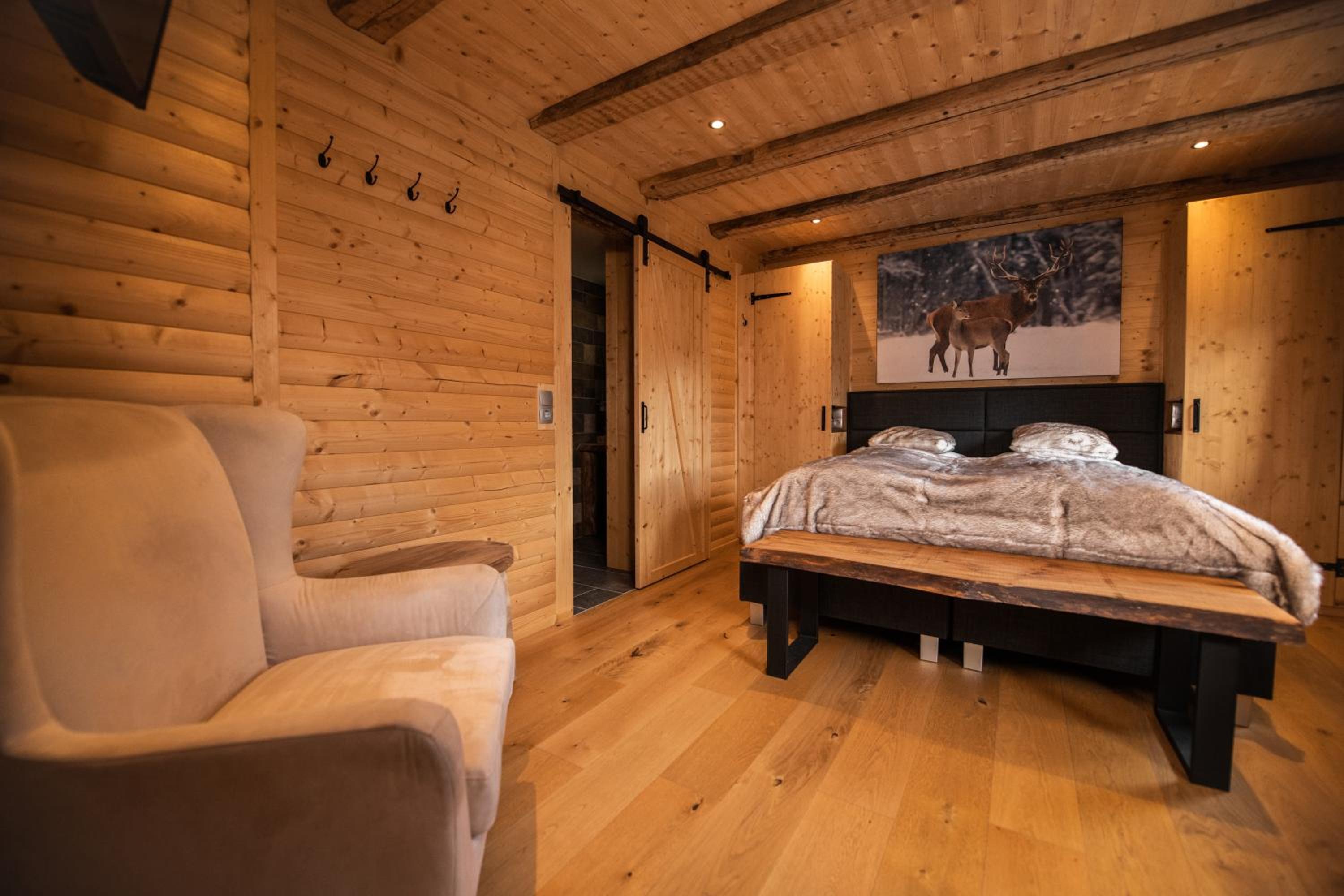 King Room with Mountain View photo 2