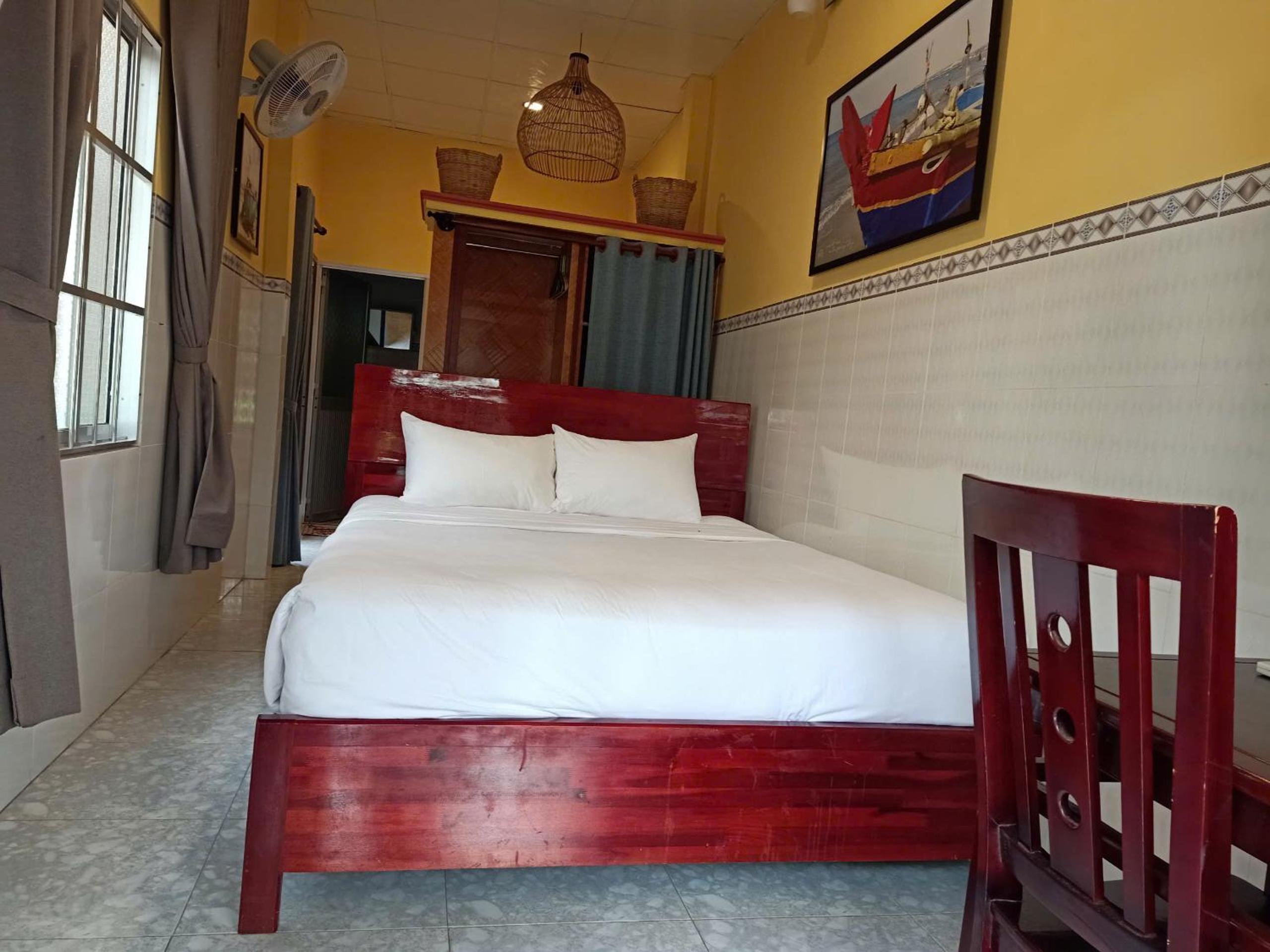 Budget Double Room - Photo 4