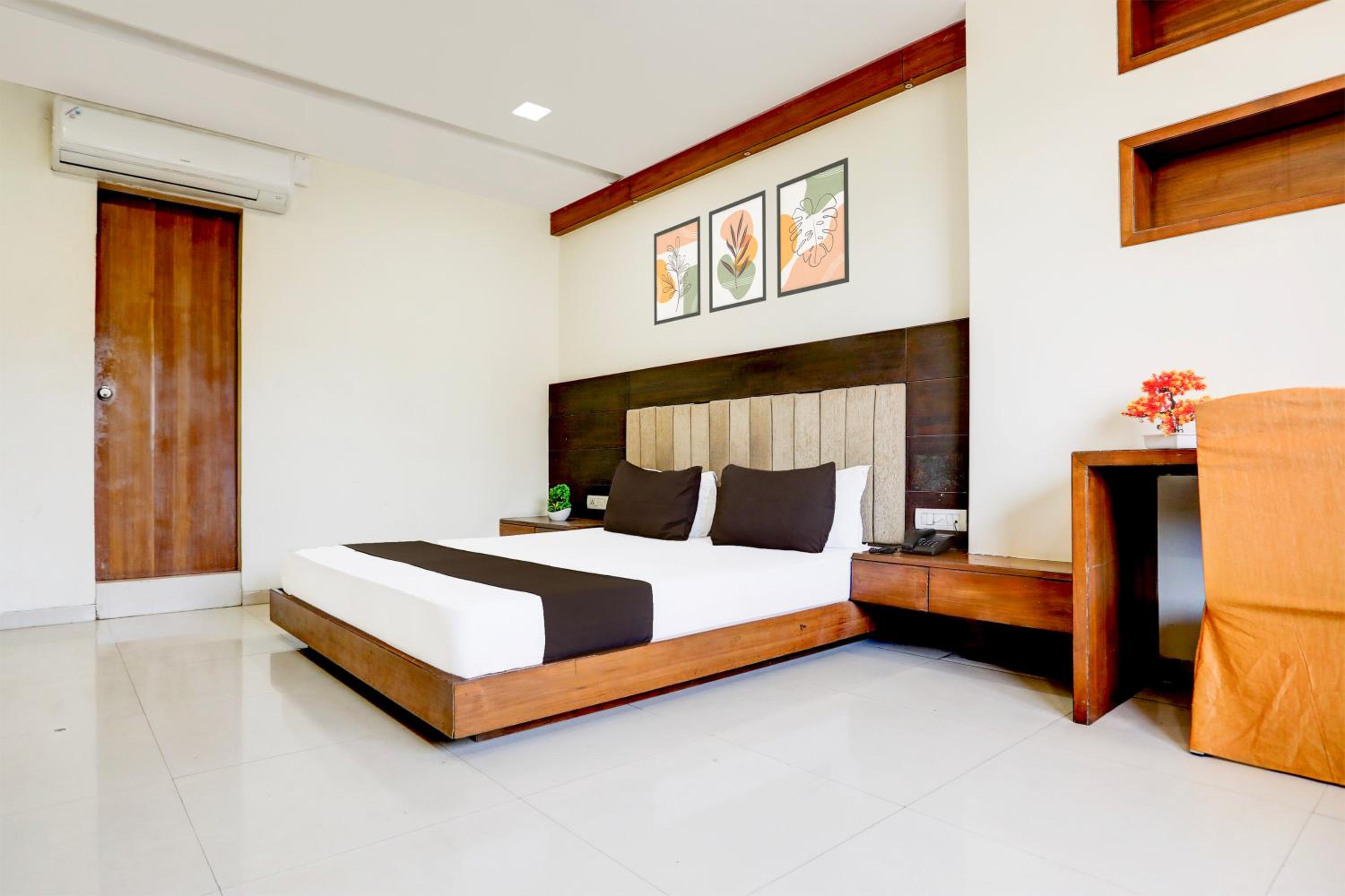Deluxe Triple Room photo 2