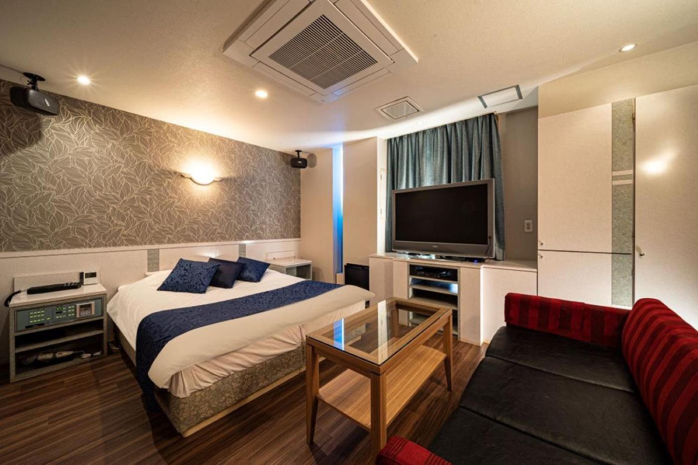 Standard Double Room - 21:00 Check-in