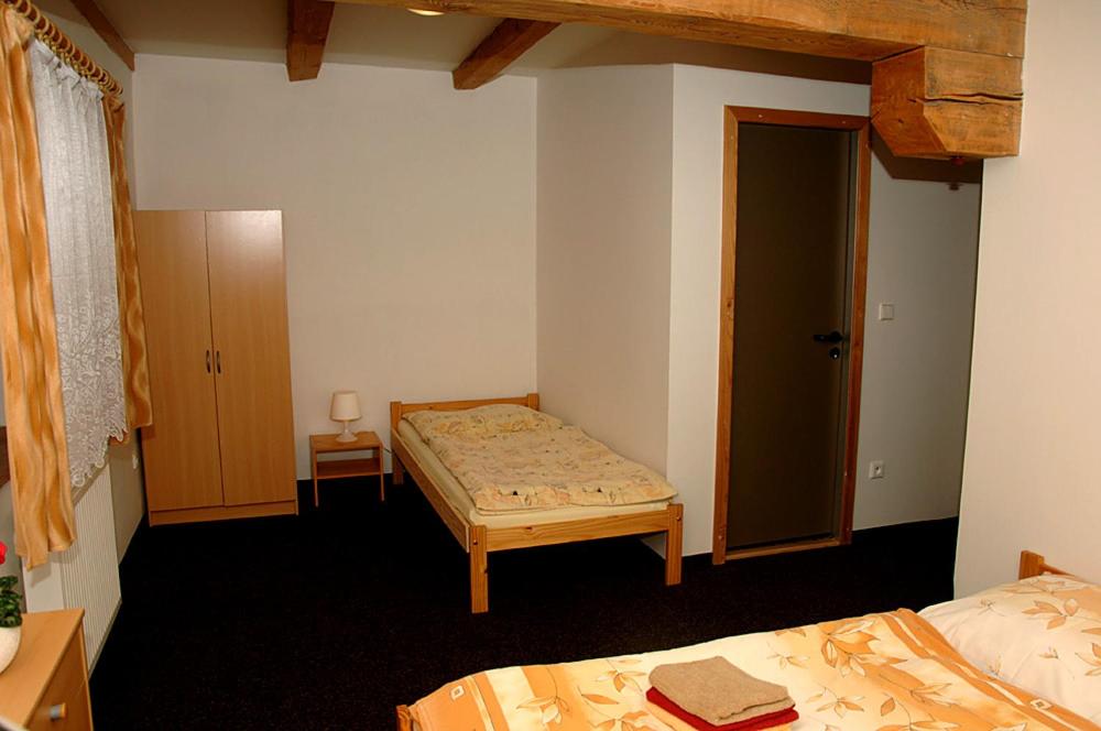 Triple Room With Private Bathroom photo 1