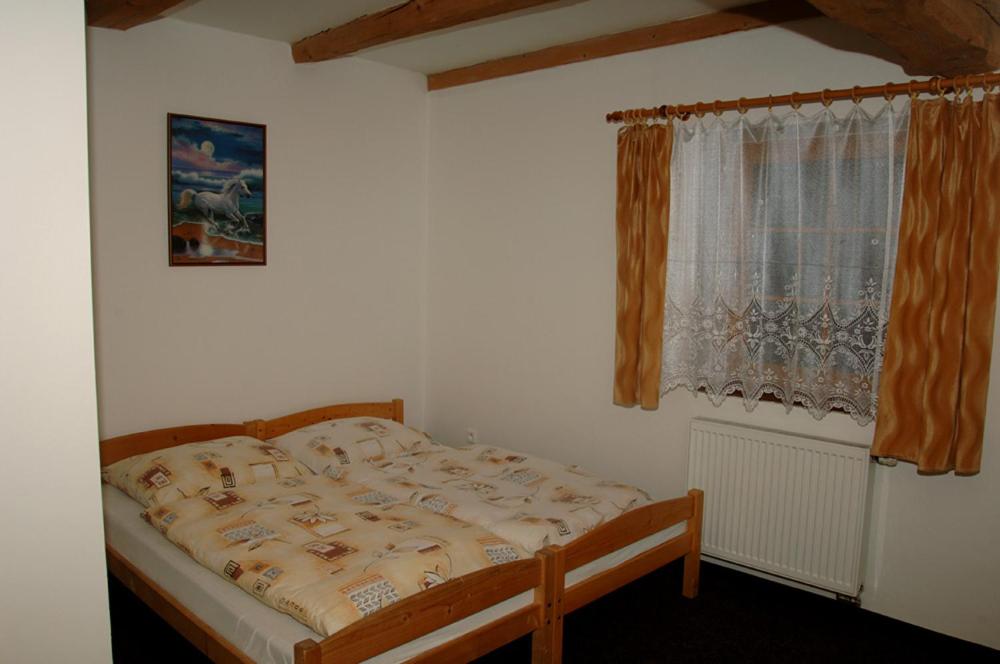 Double Room With Private Bathroom photo 2