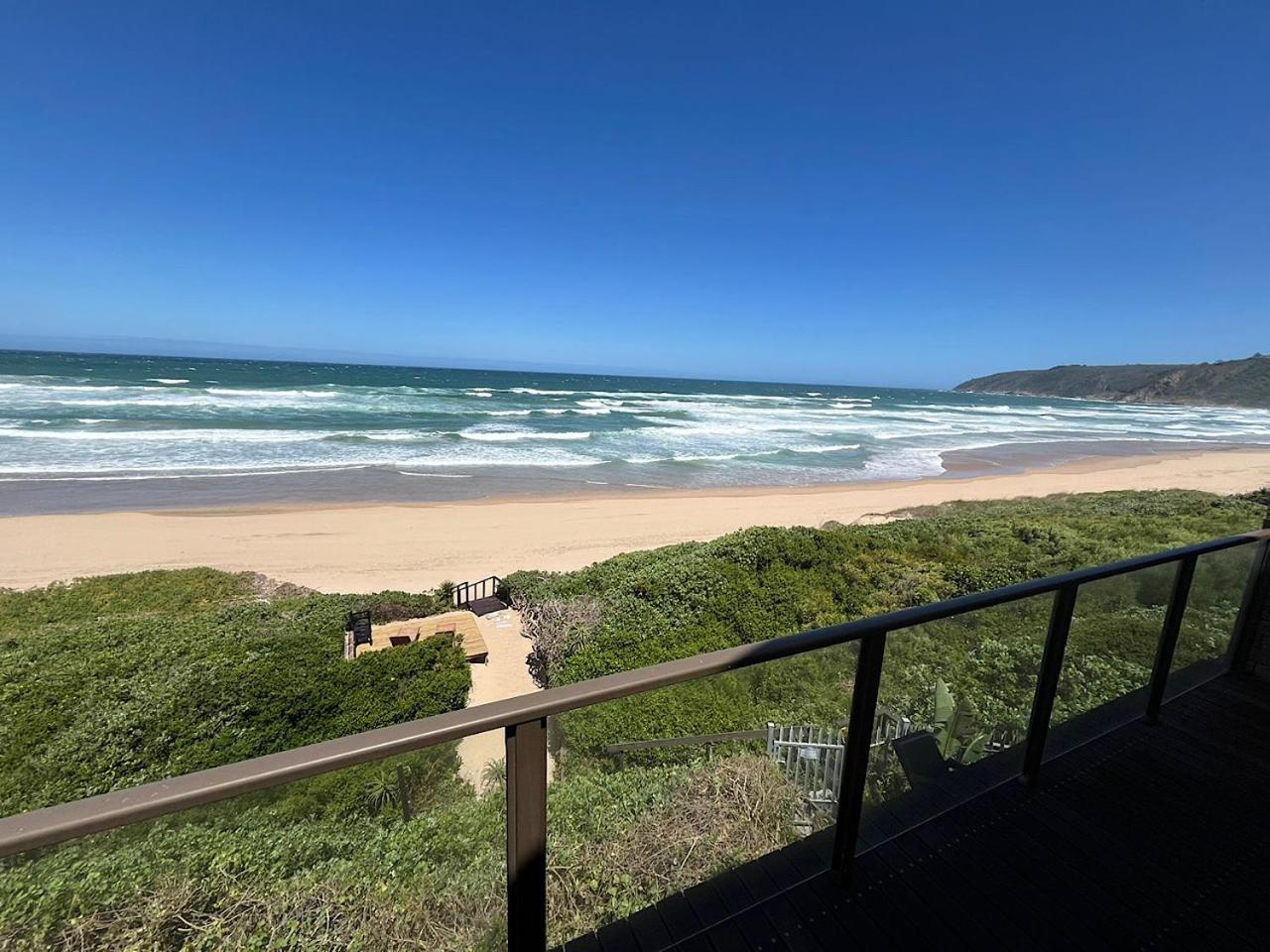 Double Room with Balcony and Sea View - Photo 9