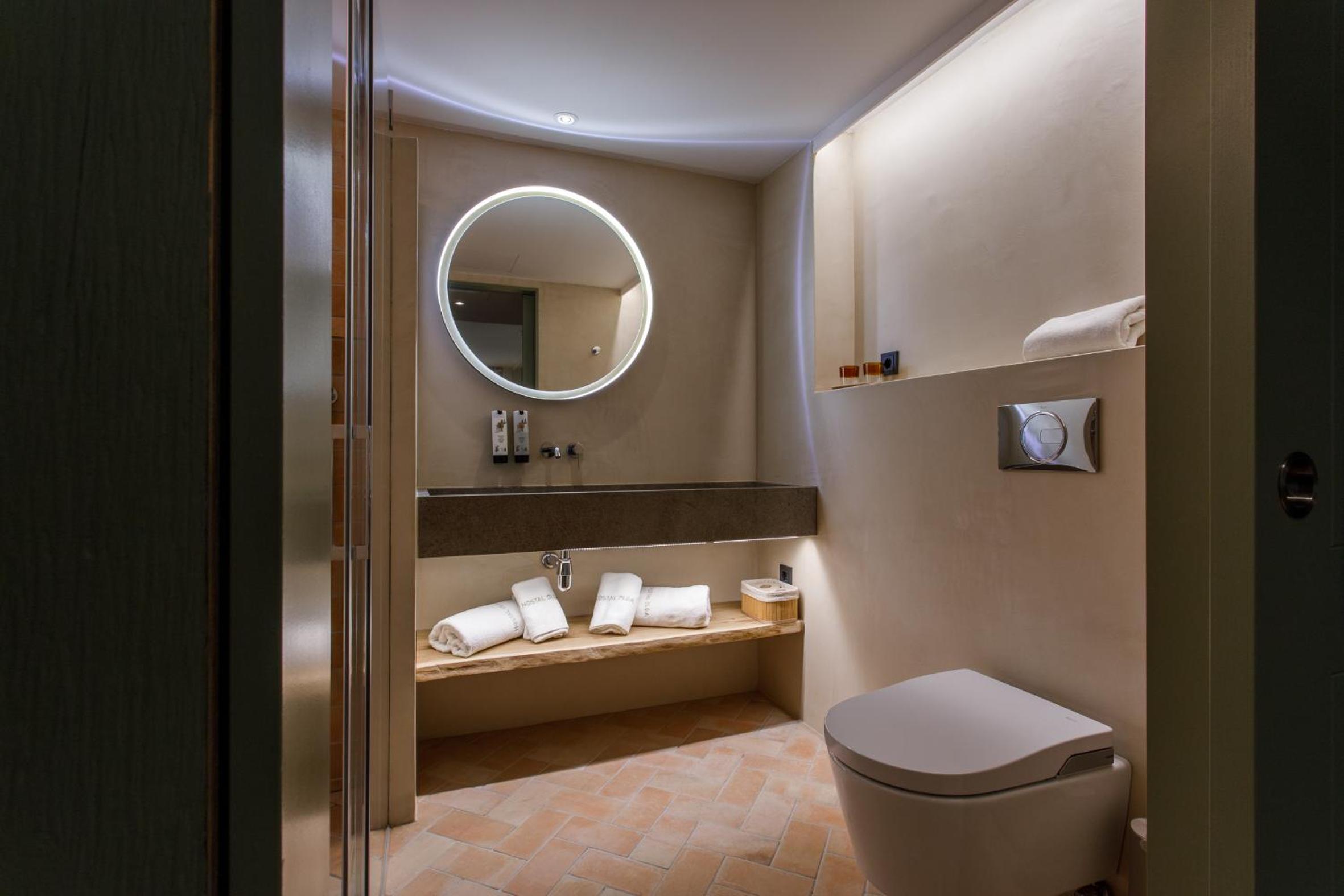 Deluxe Double Room with Balcony and Sea View - Photo 2