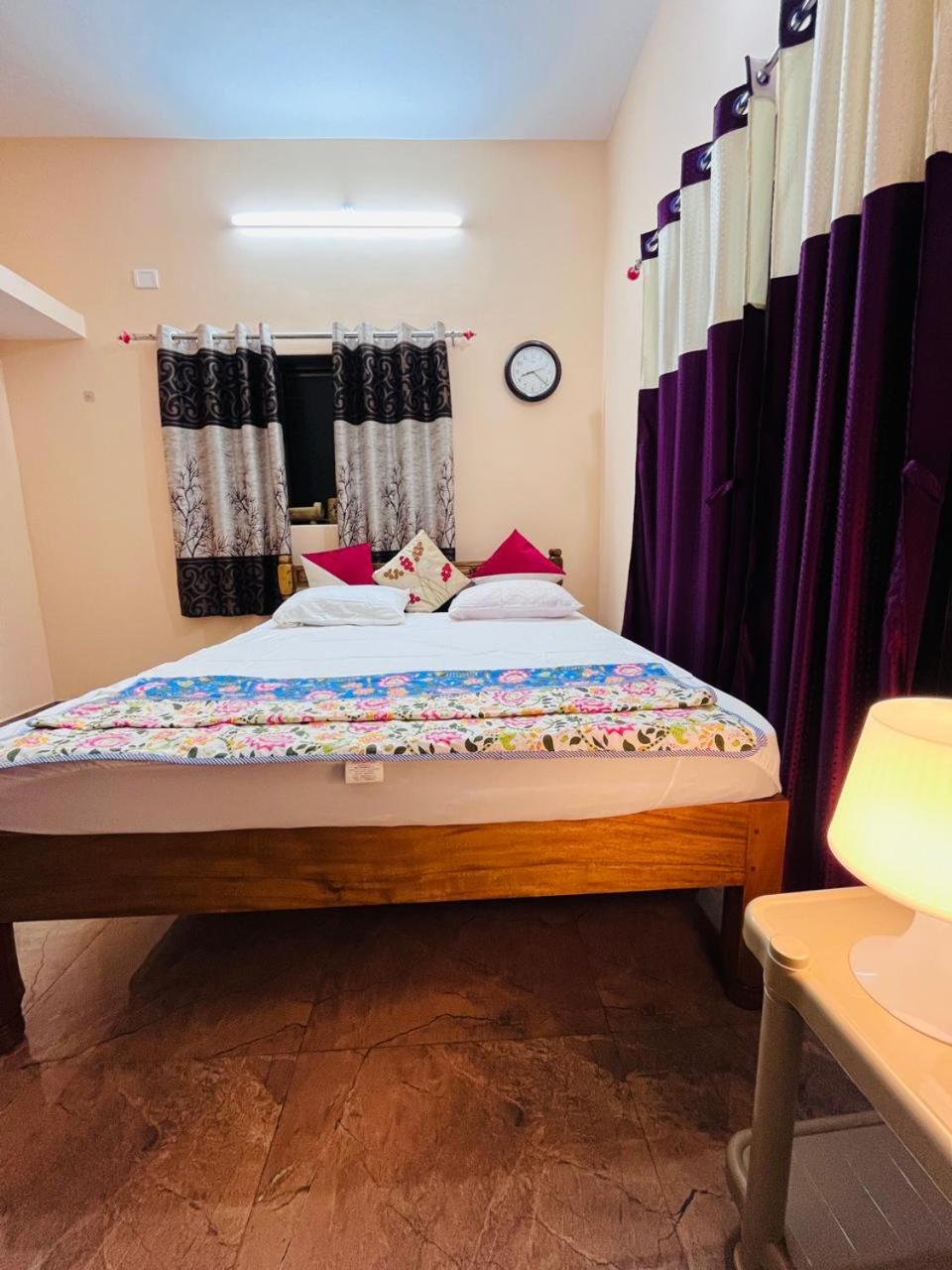Double Room With Balcony (2 Adults + 1 Child) photo 3