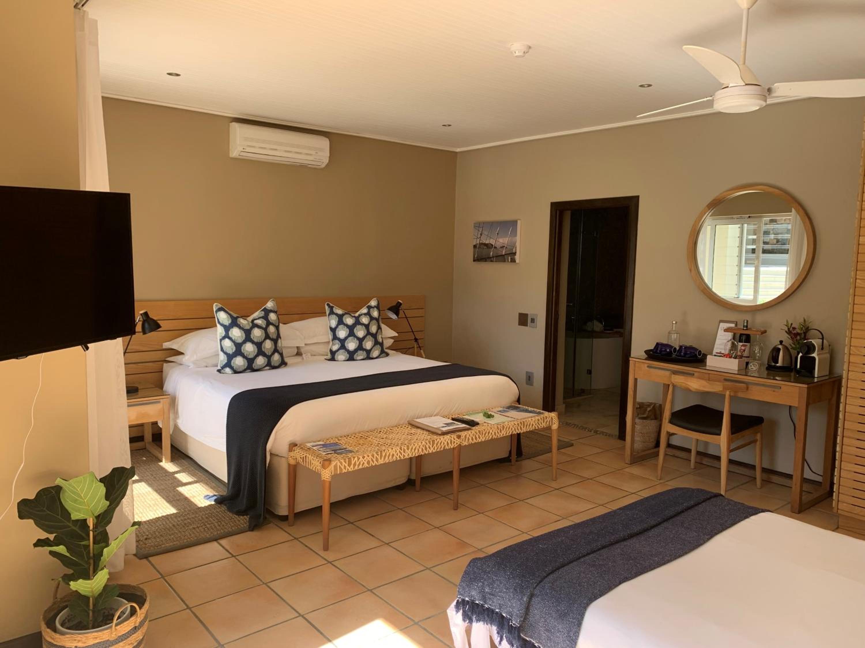 Standard Double Room photo 2