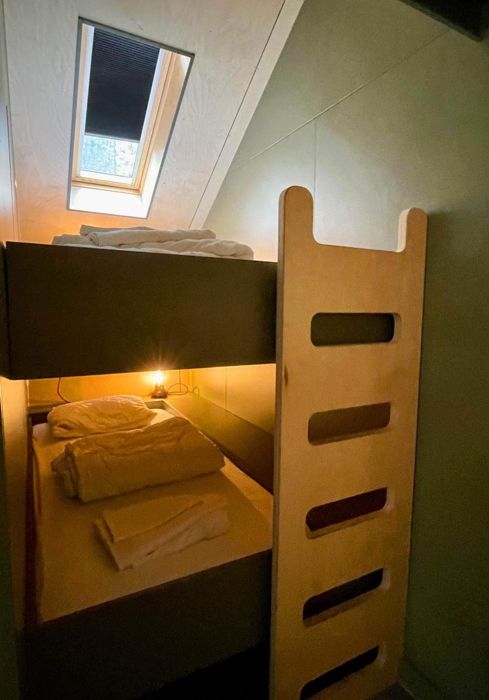 Small House with Private Jacuzzi - Photo 14