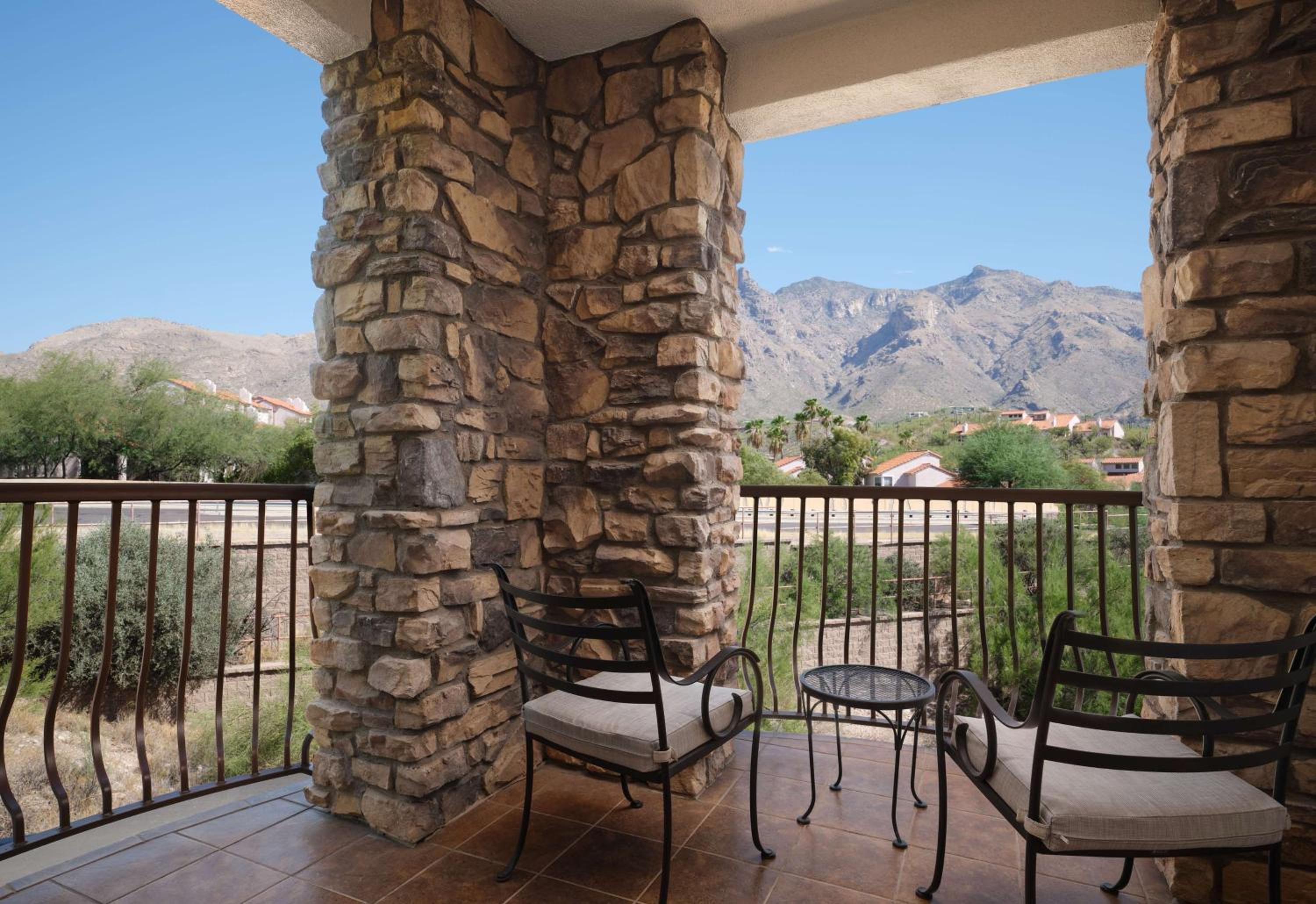 King Suite with Mountain View - Photo 2