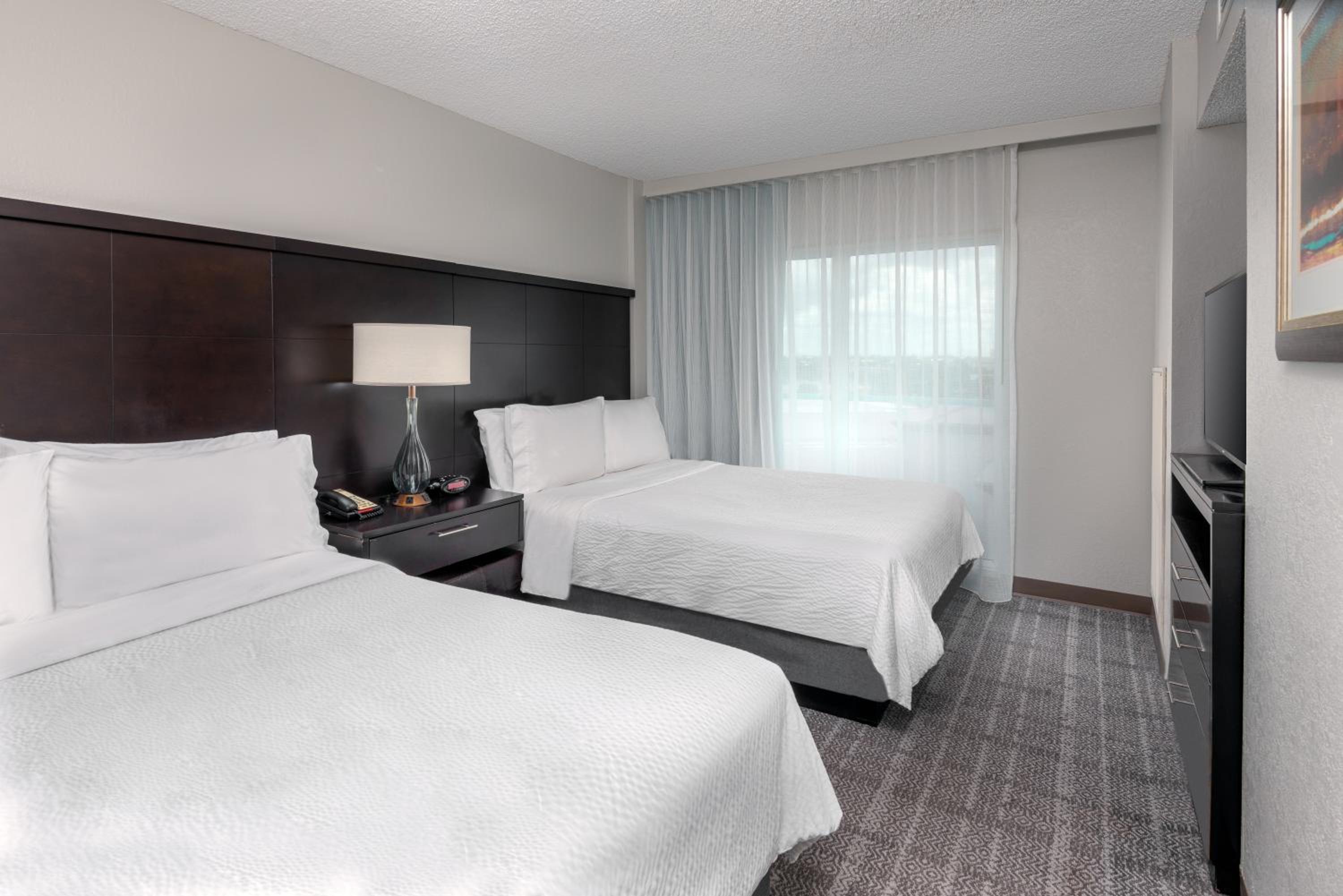 One-Bedroom Suite with Two Double Beds