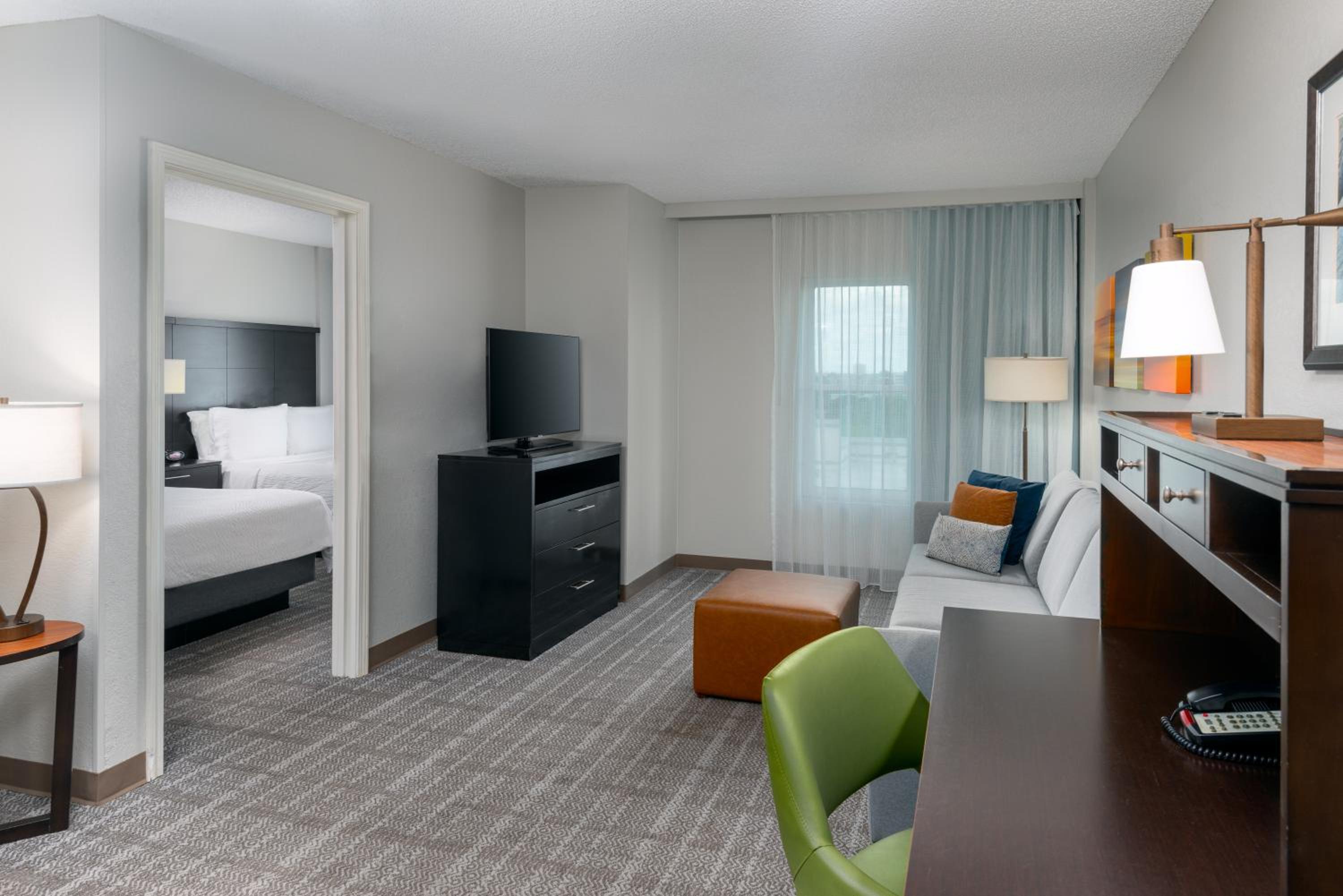One-Bedroom Suite with Two Double Beds photo 3