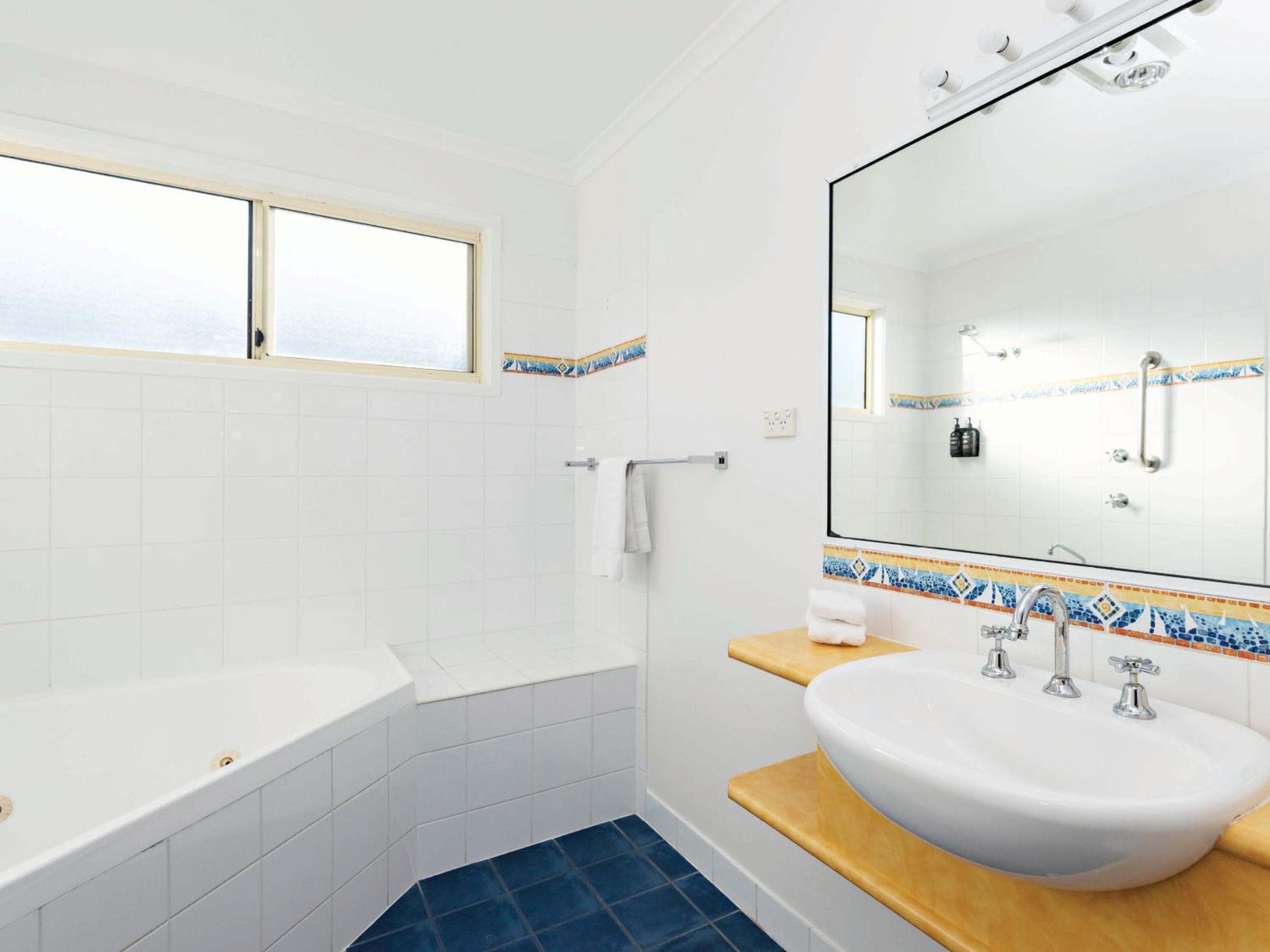 Sapphire Spa Villa (Not Pet Friendly) photo 2