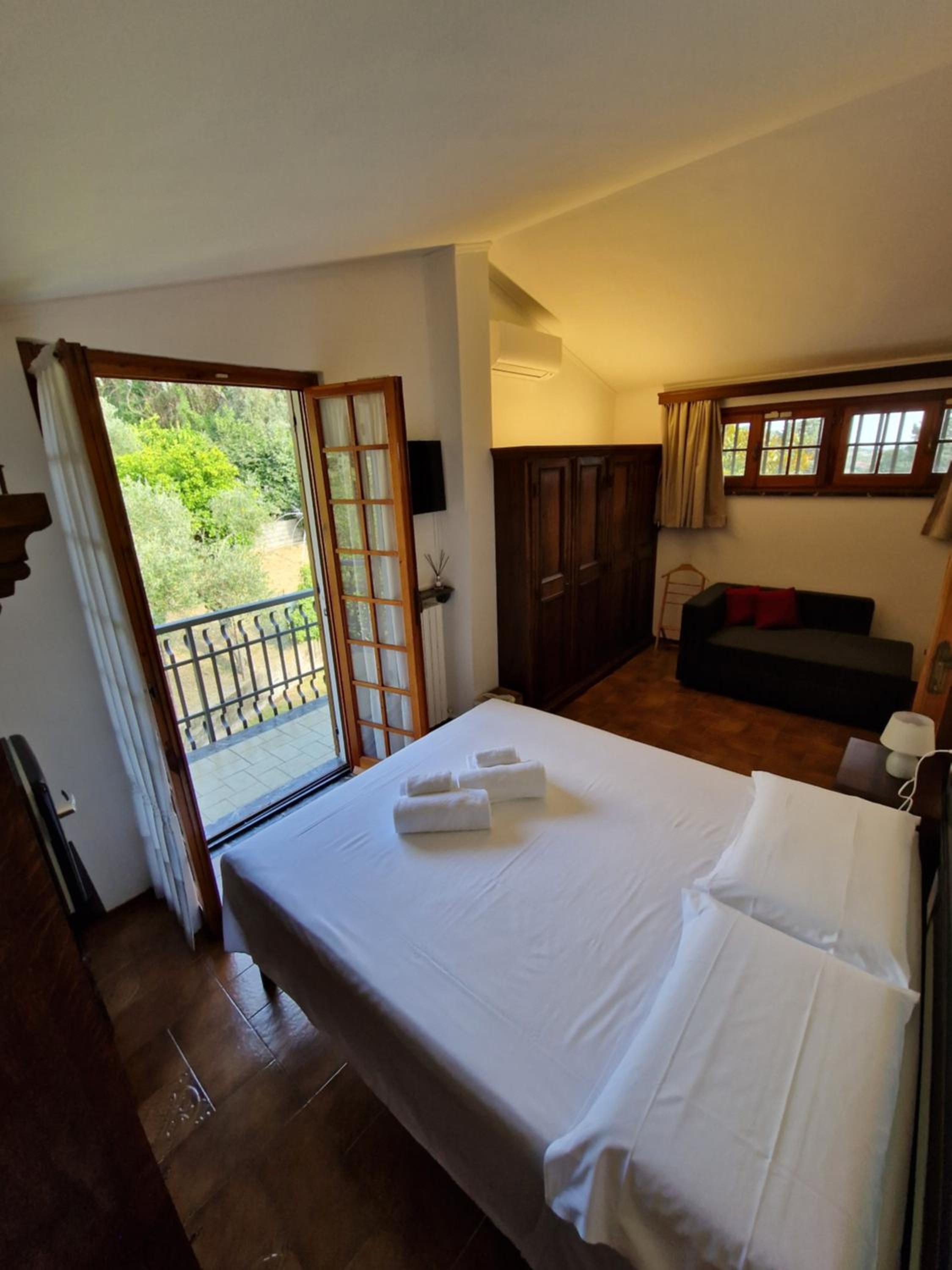 Triple Room with Garden View photo 1