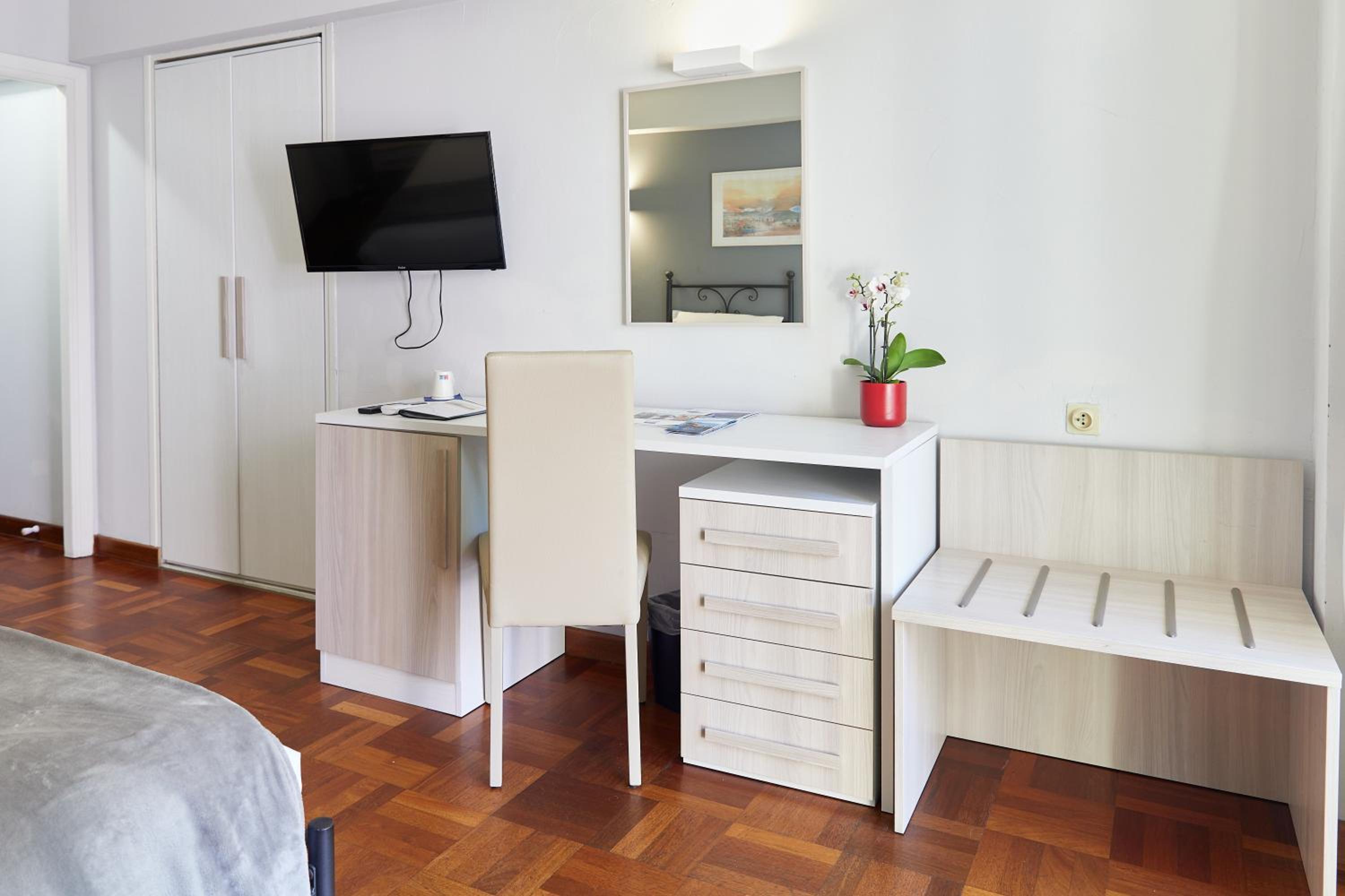 Budget Double or Twin Room photo 3