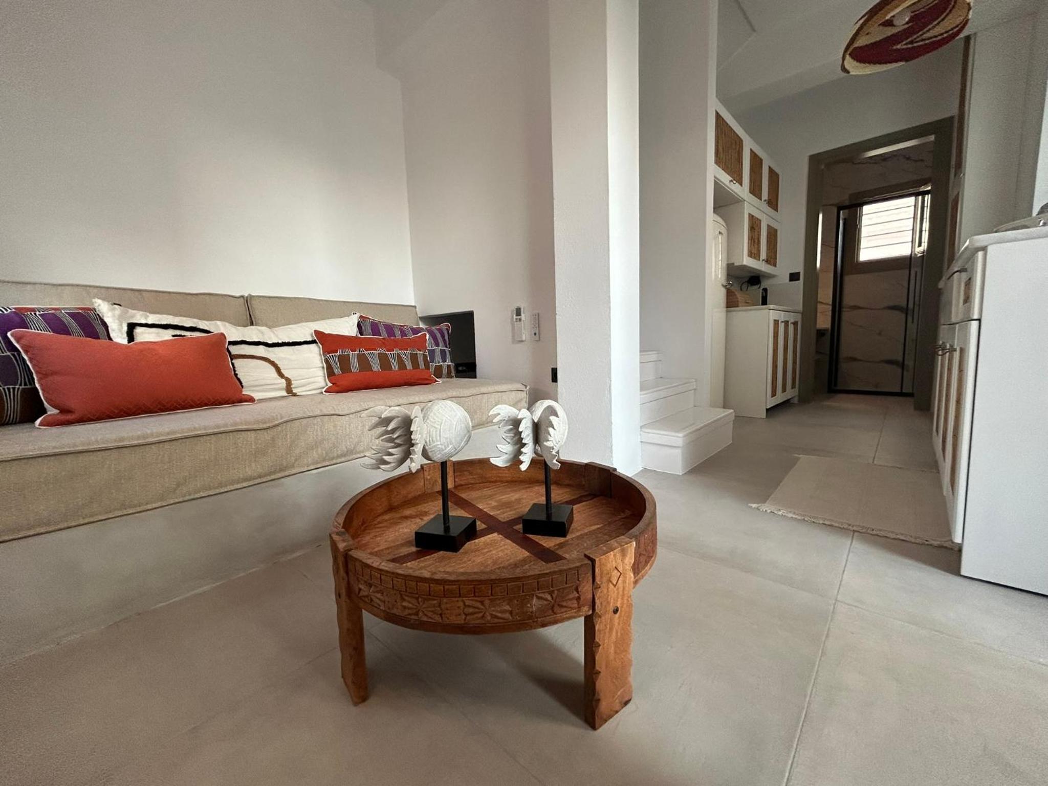 One-Bedroom House photo 1