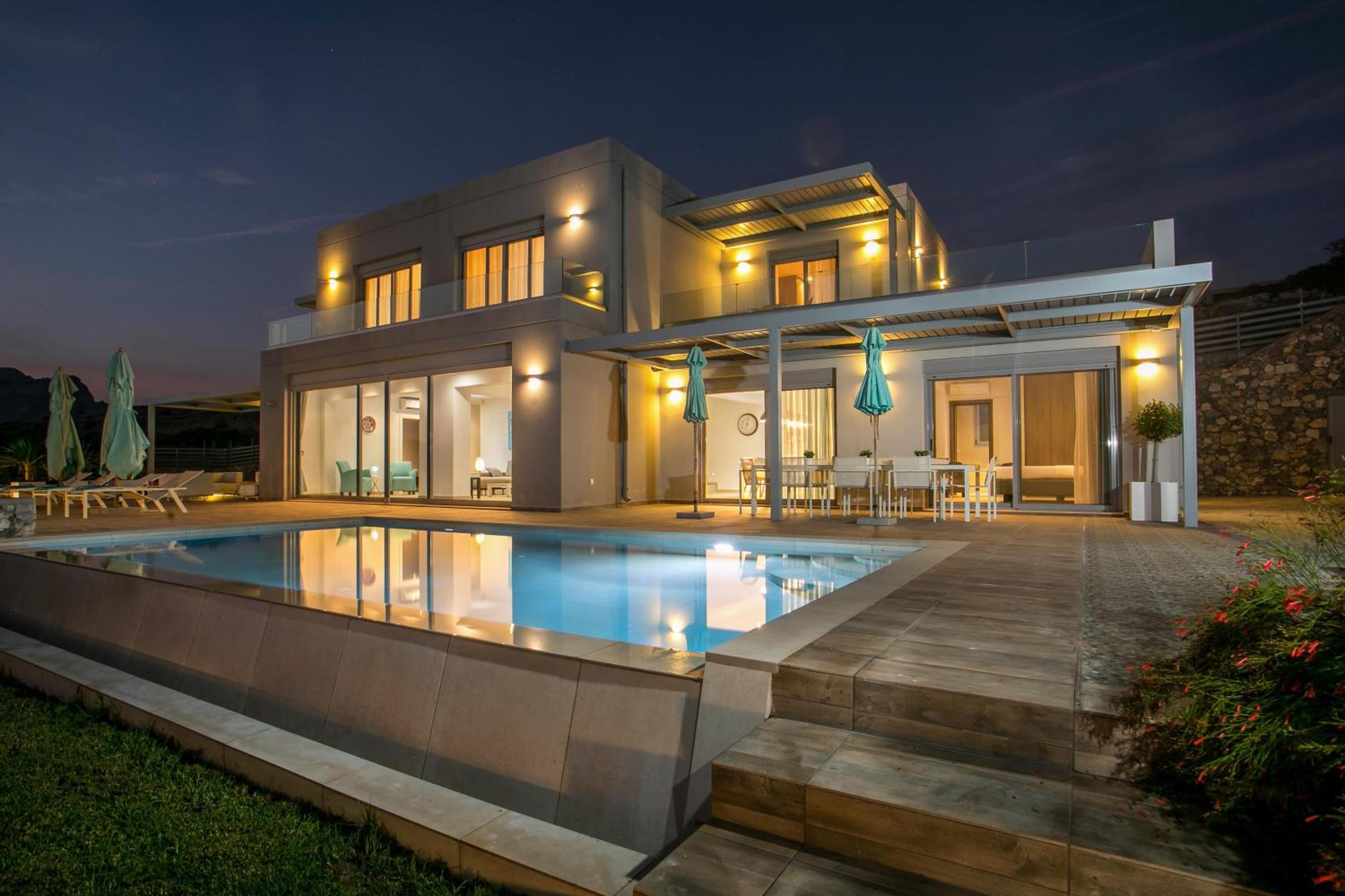 Villa photo 3