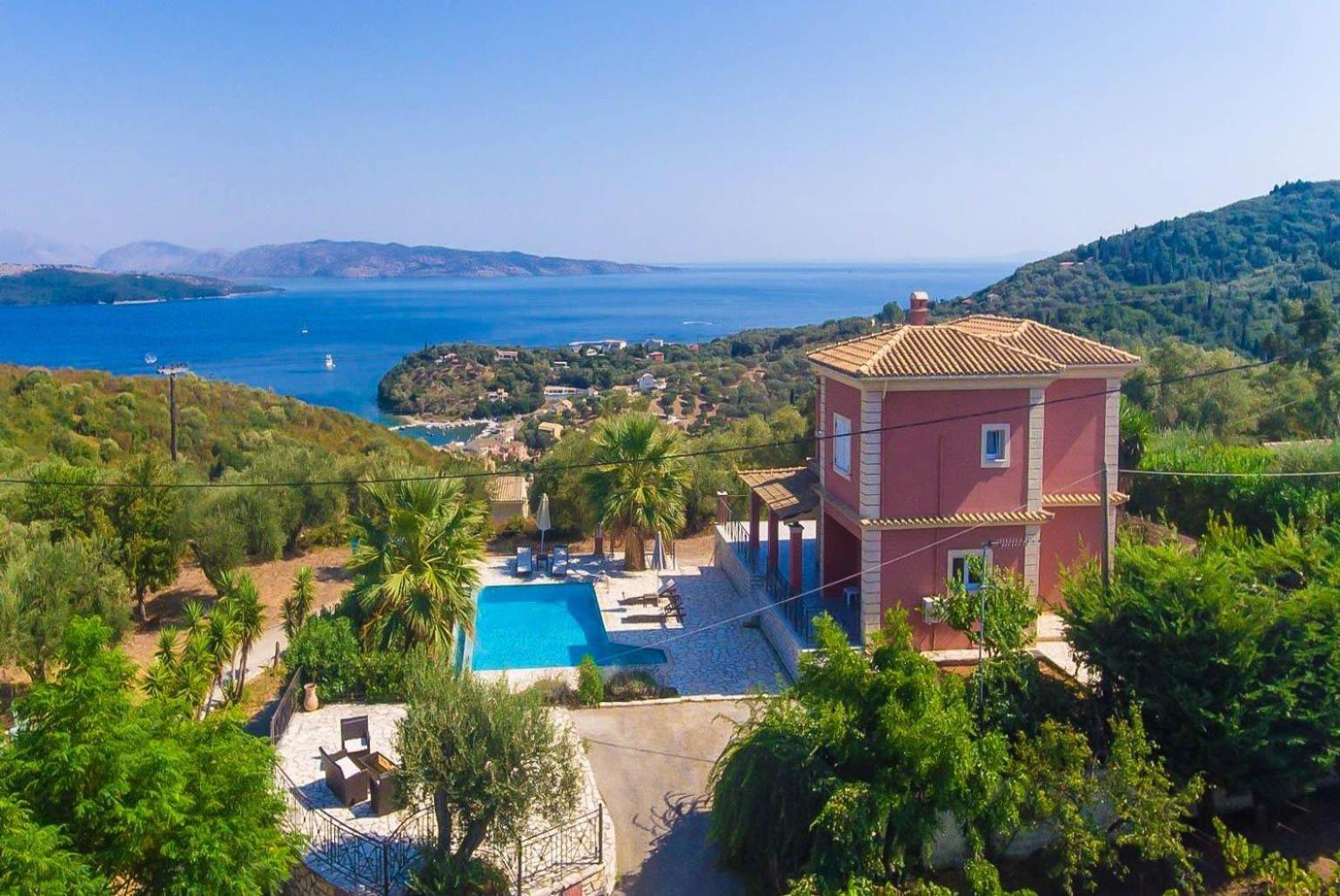 Villa photo 2