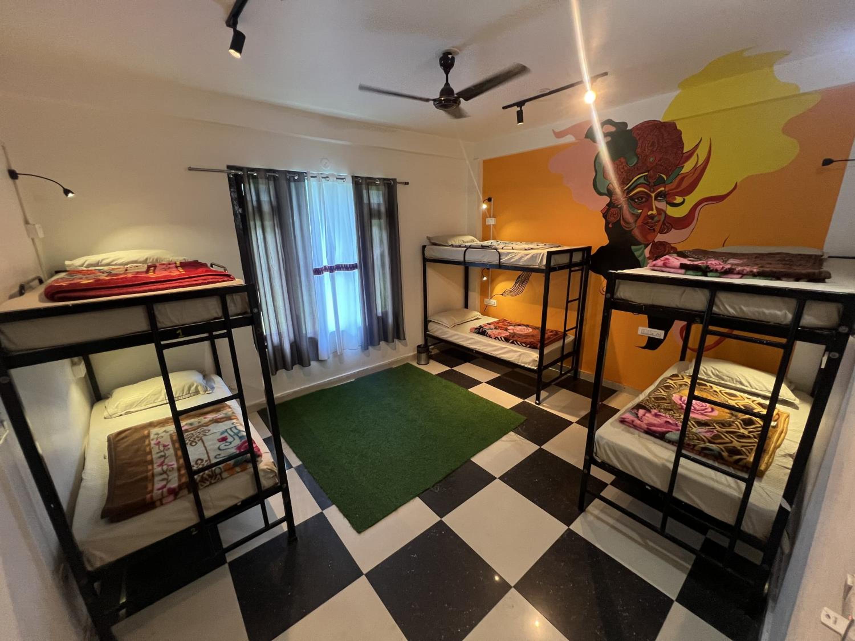 Bed In 6-Bed Mixed Dormitory Room photo 1