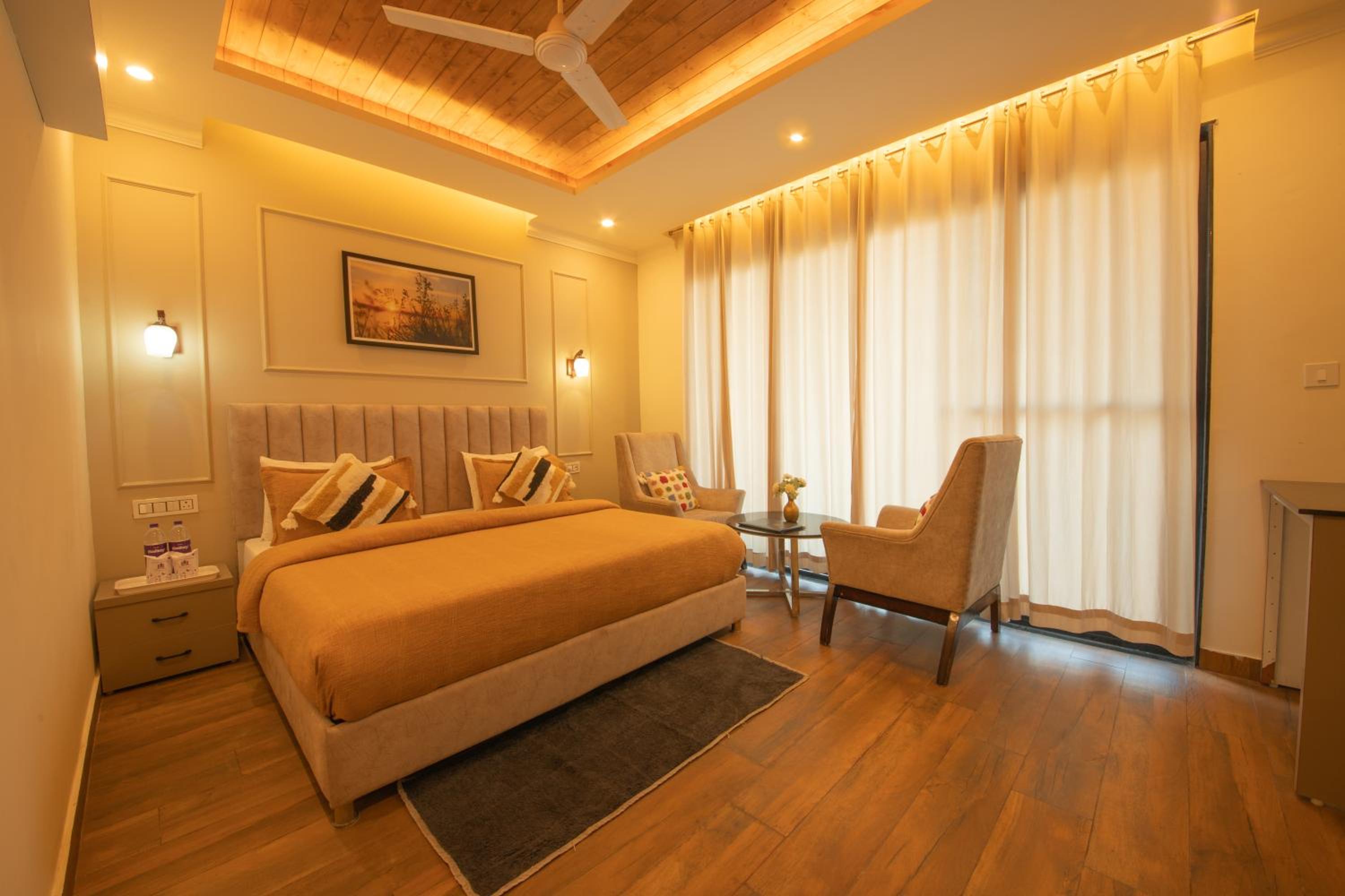 Junior Suite with Balcony photo 3