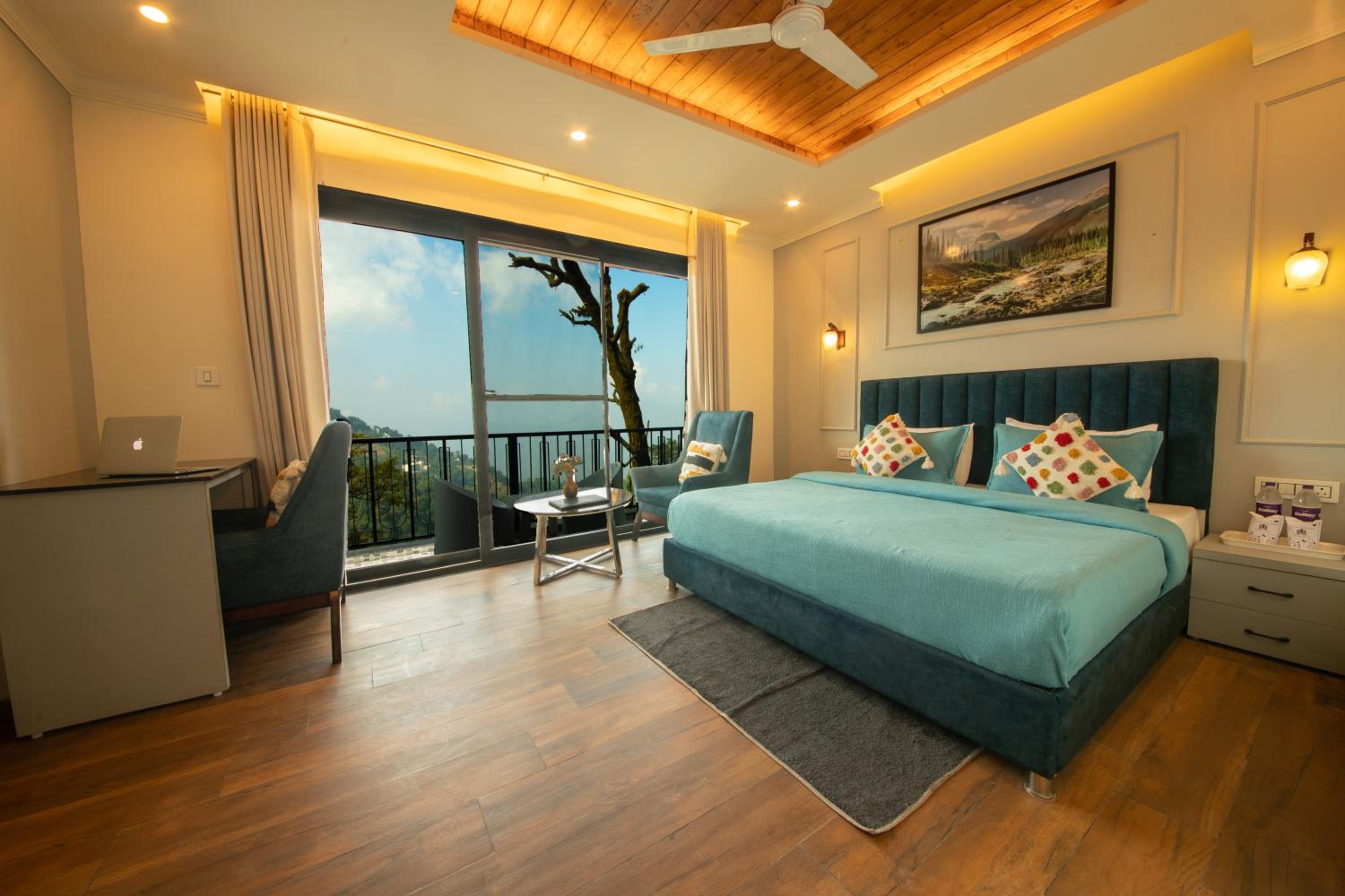 Junior Suite with Balcony Junior Suite with Balcony