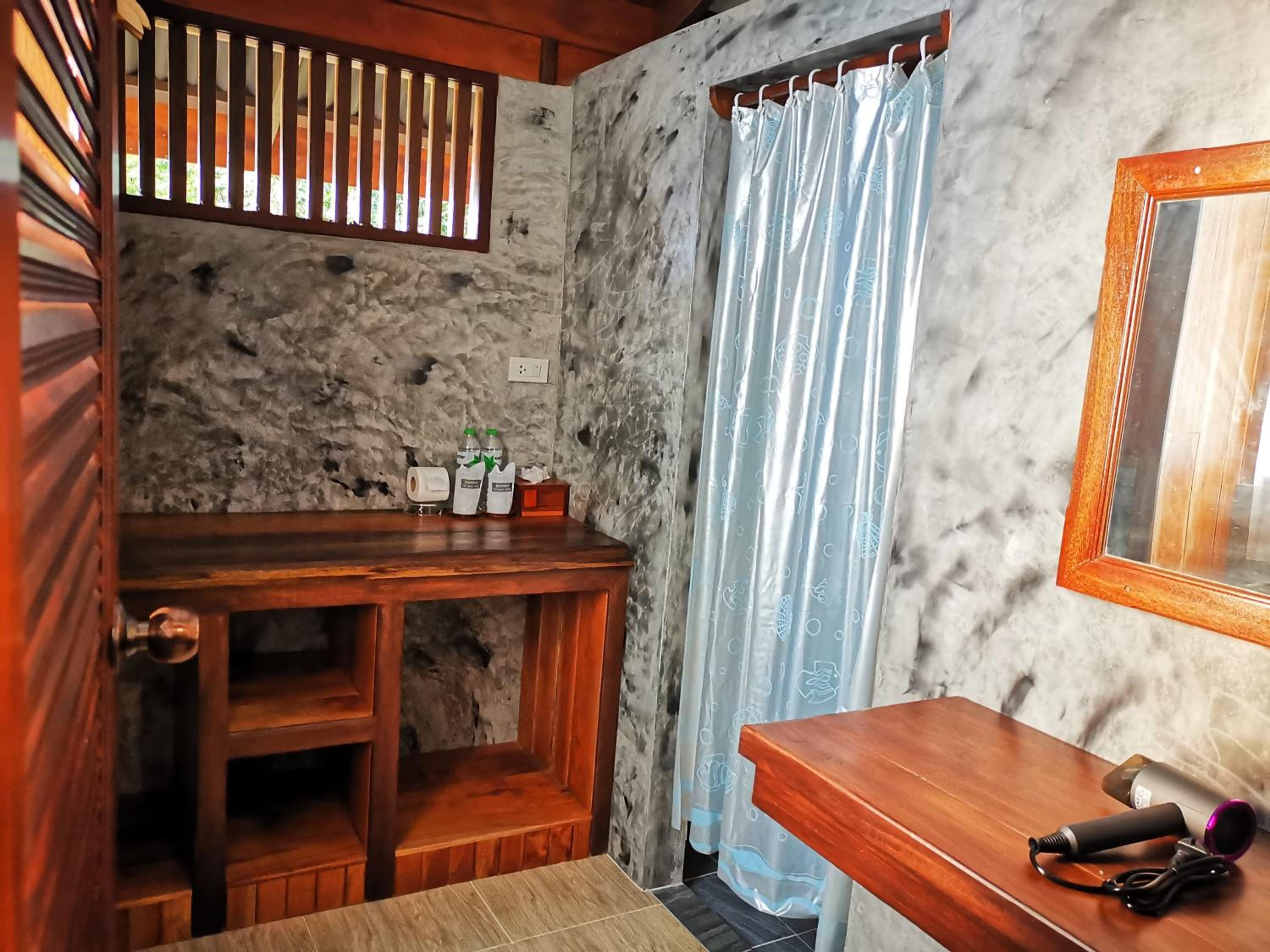 Family Bungalow Seaview - Air Conditioning - Photo 9