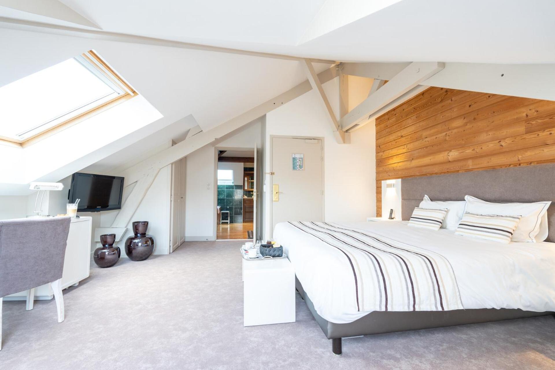 Deluxe Double Room - Photo 3