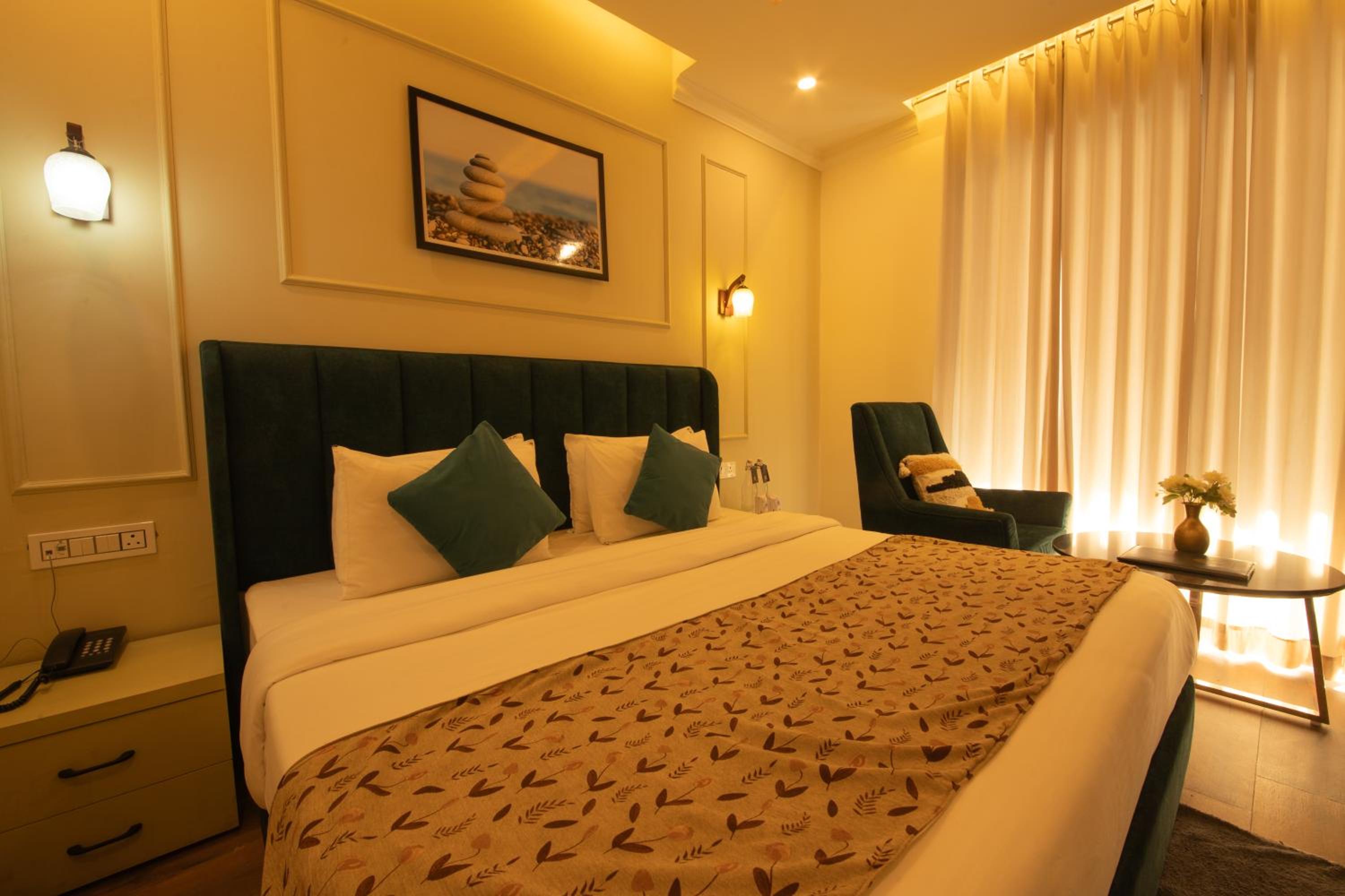 King Room with Mountain View photo 3