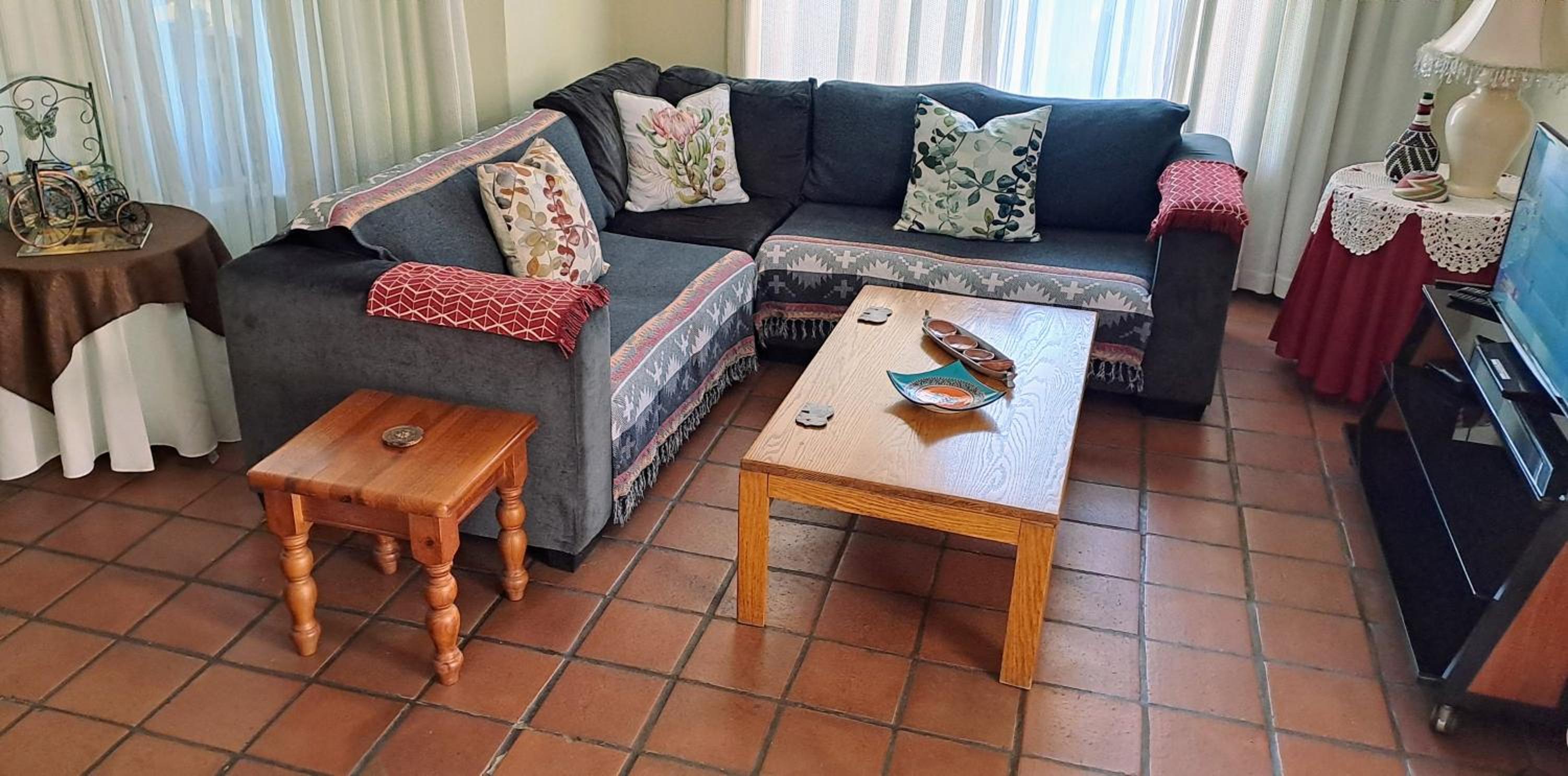 Two-Bedroom Apartment - Photo 19