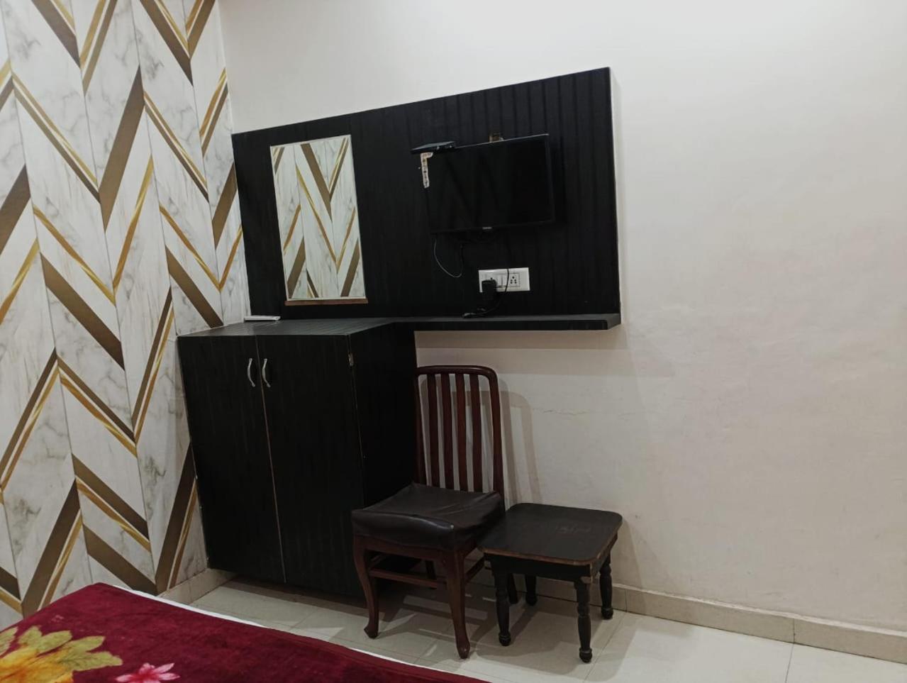 Economy Double Room - Photo 1