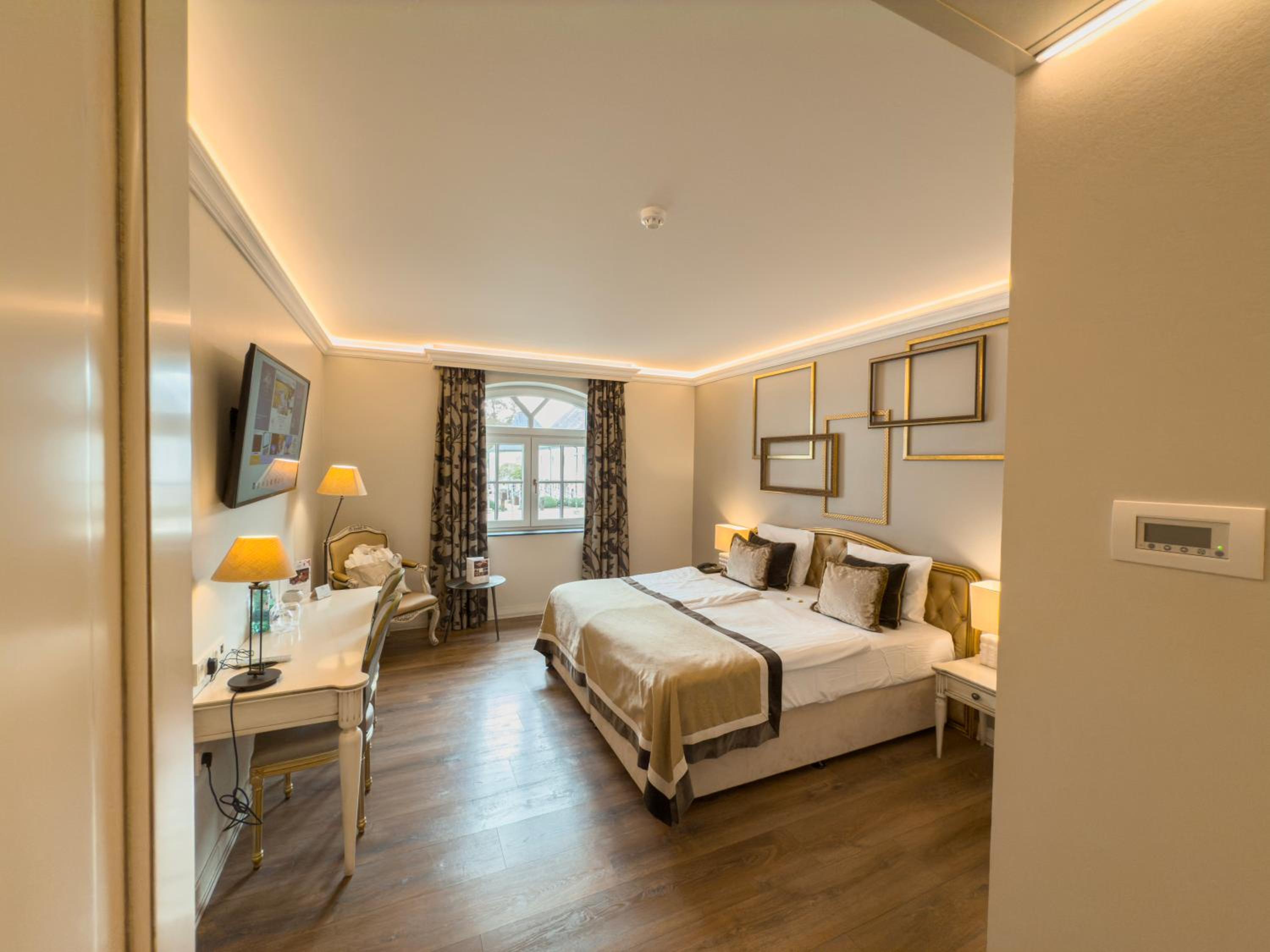 Superior Double Room - Photo 1