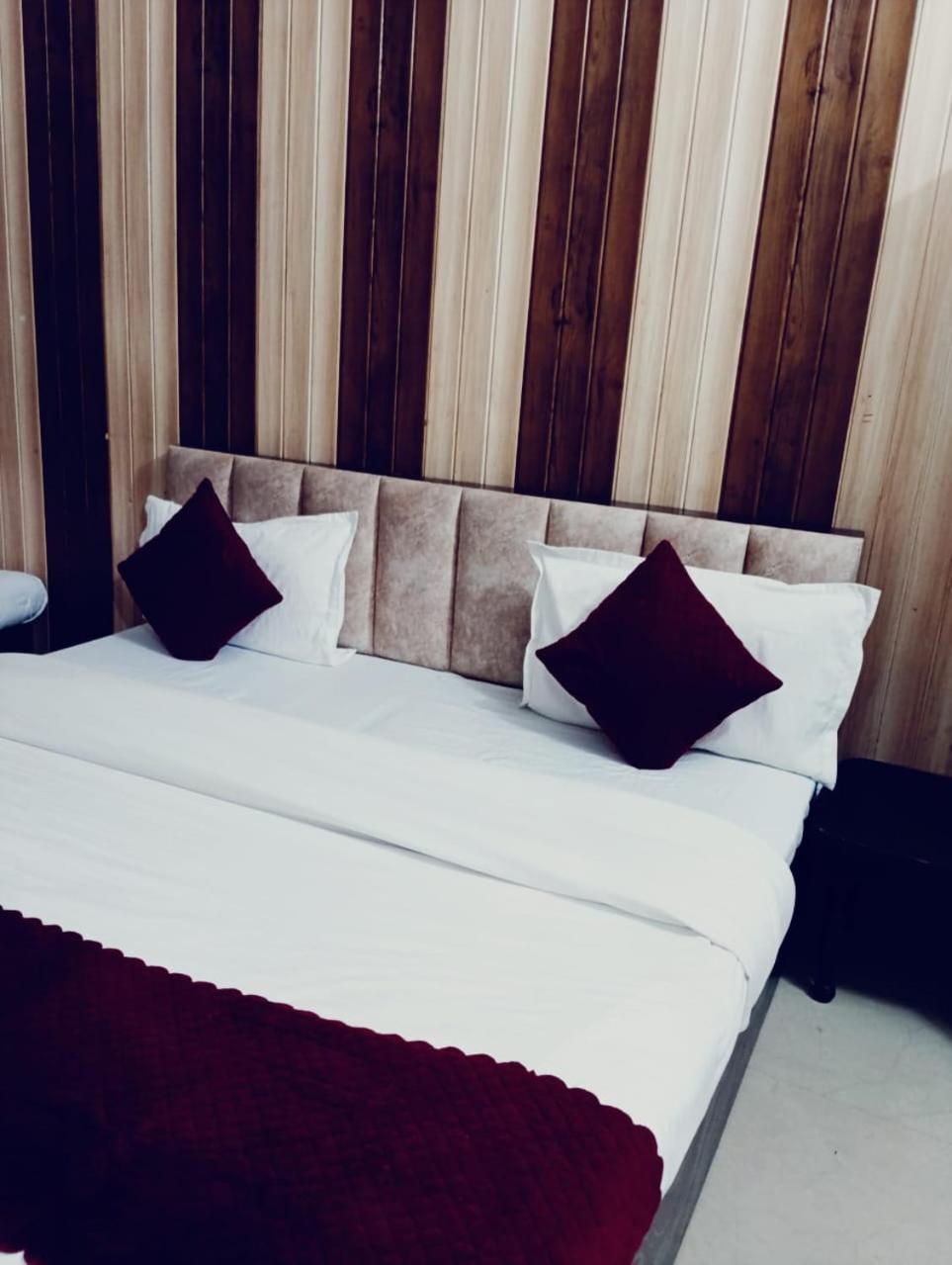 Economy Double Room - Photo 2