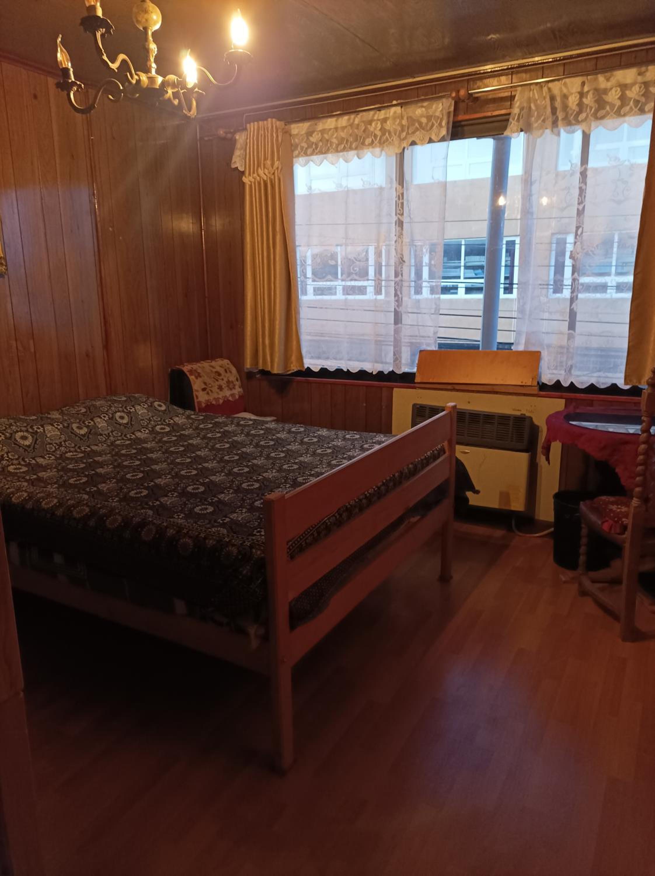 Quadruple Room with Shared Bathroom photo 2