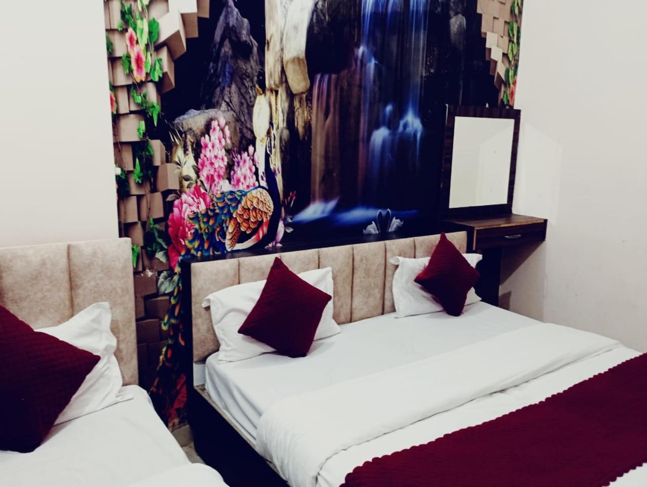 Economy Triple Room - Photo 2