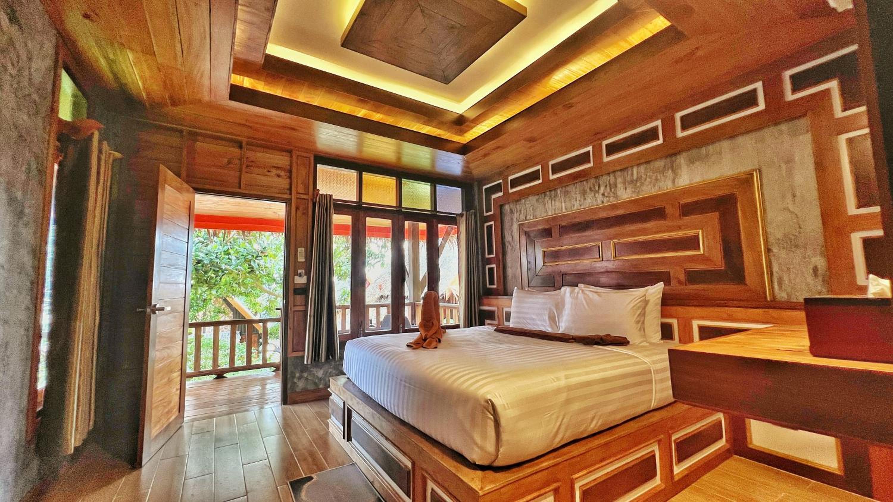 Deluxe Bungalow with Balcony - Air Conditioning - Photo 1