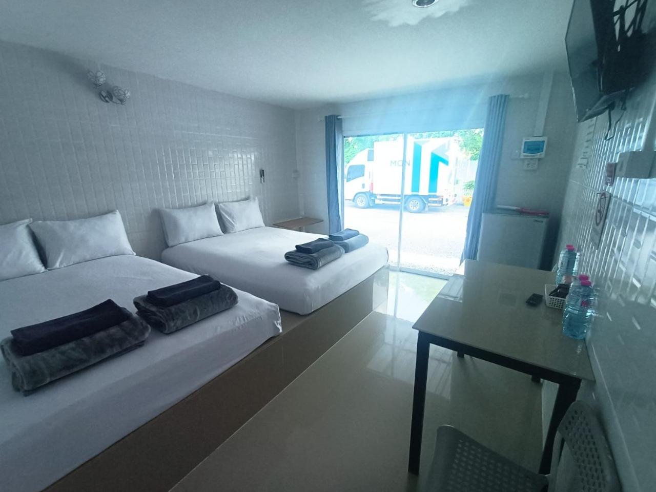 Family Double Room - Photo 3