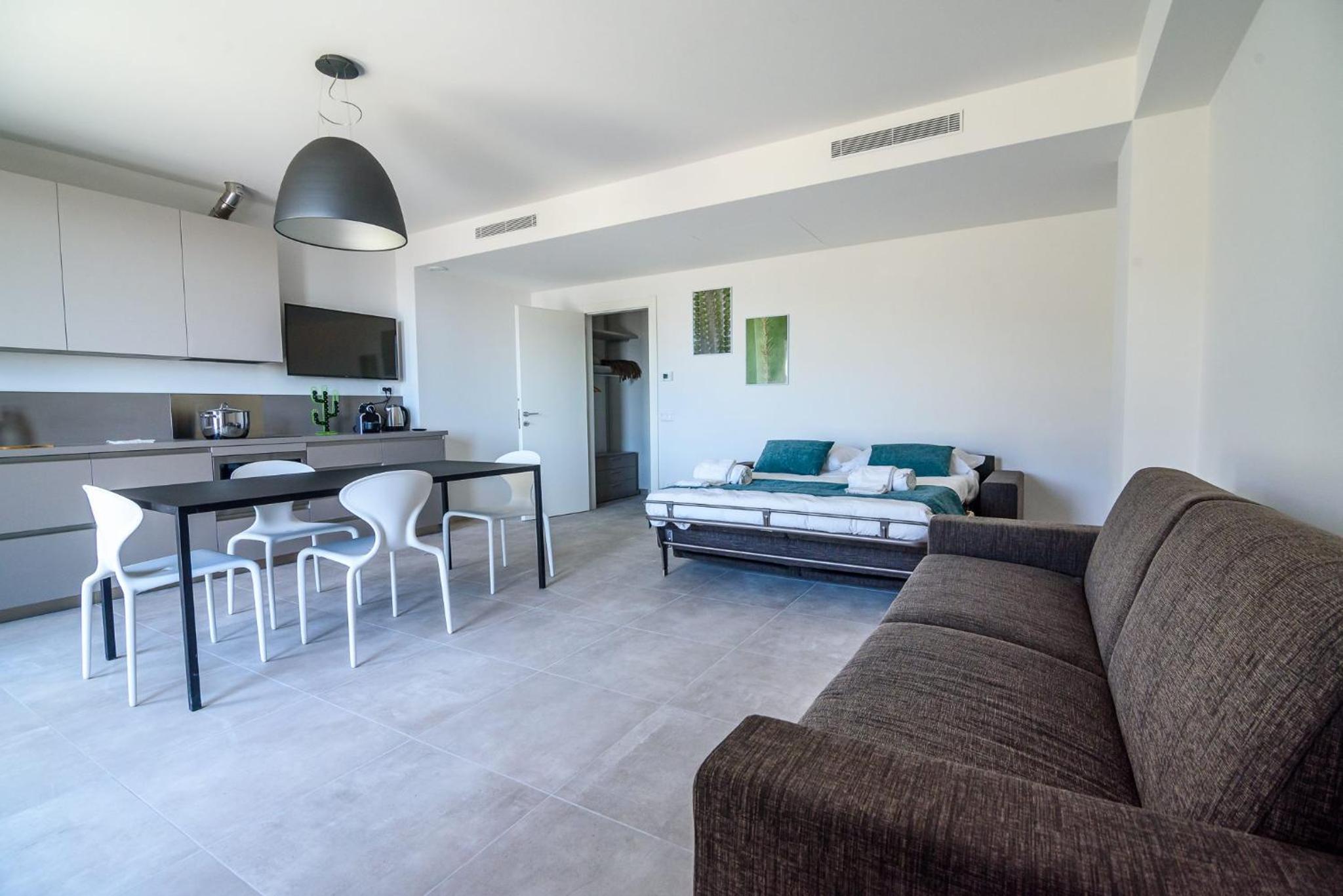 One-Bedroom Apartment