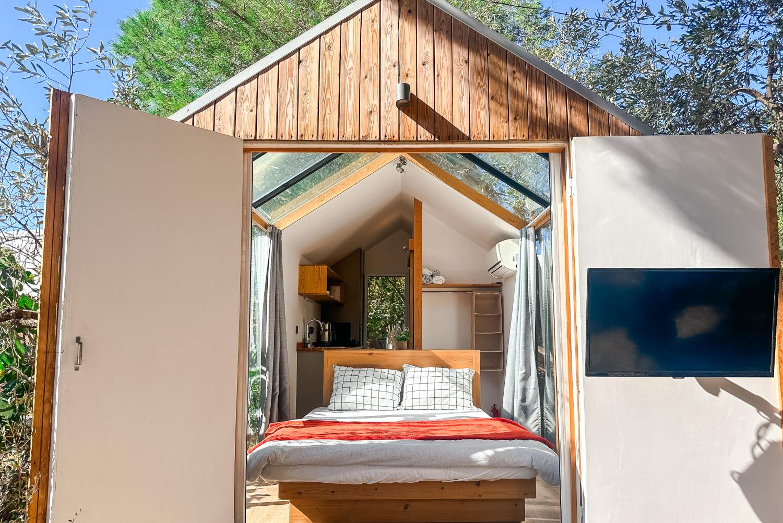 One-Bedroom House photo 3