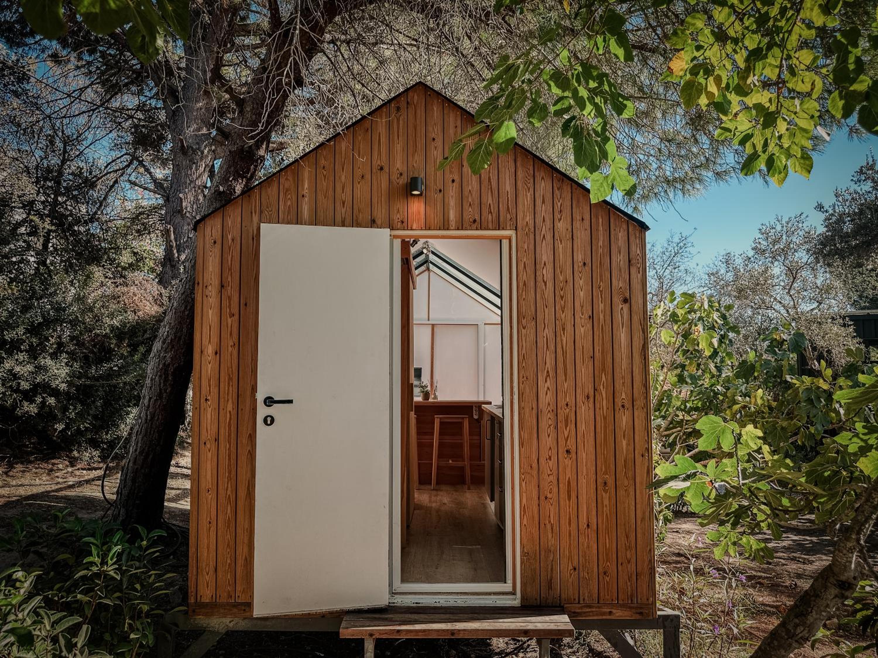 One-Bedroom House photo 2