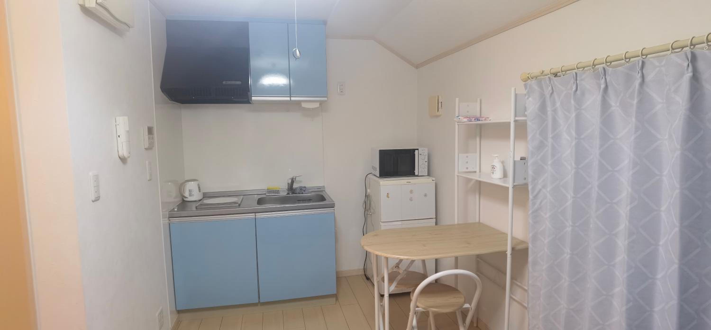 One-Bedroom Apartment photo 2